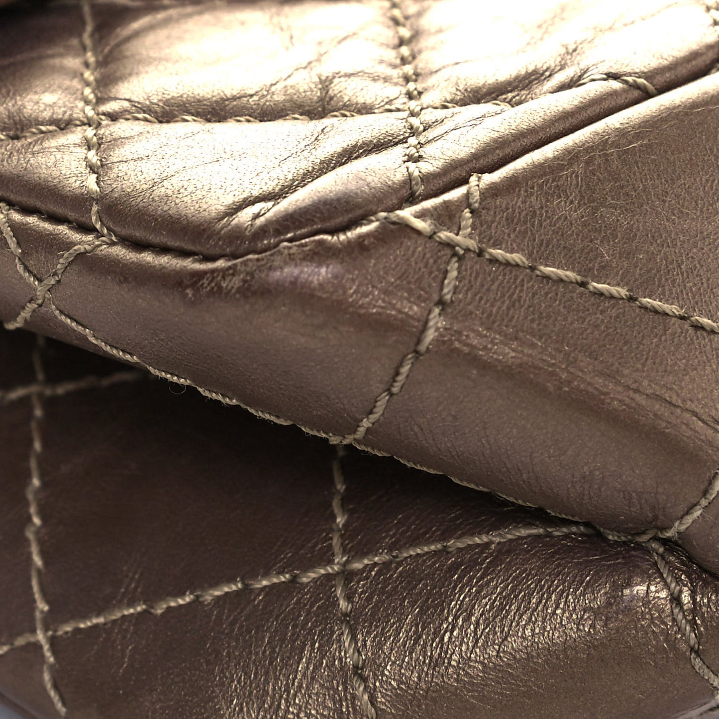 Metallic Aged Calfskin Quilted 2.55 Reissue 225 Flap Dark Gold