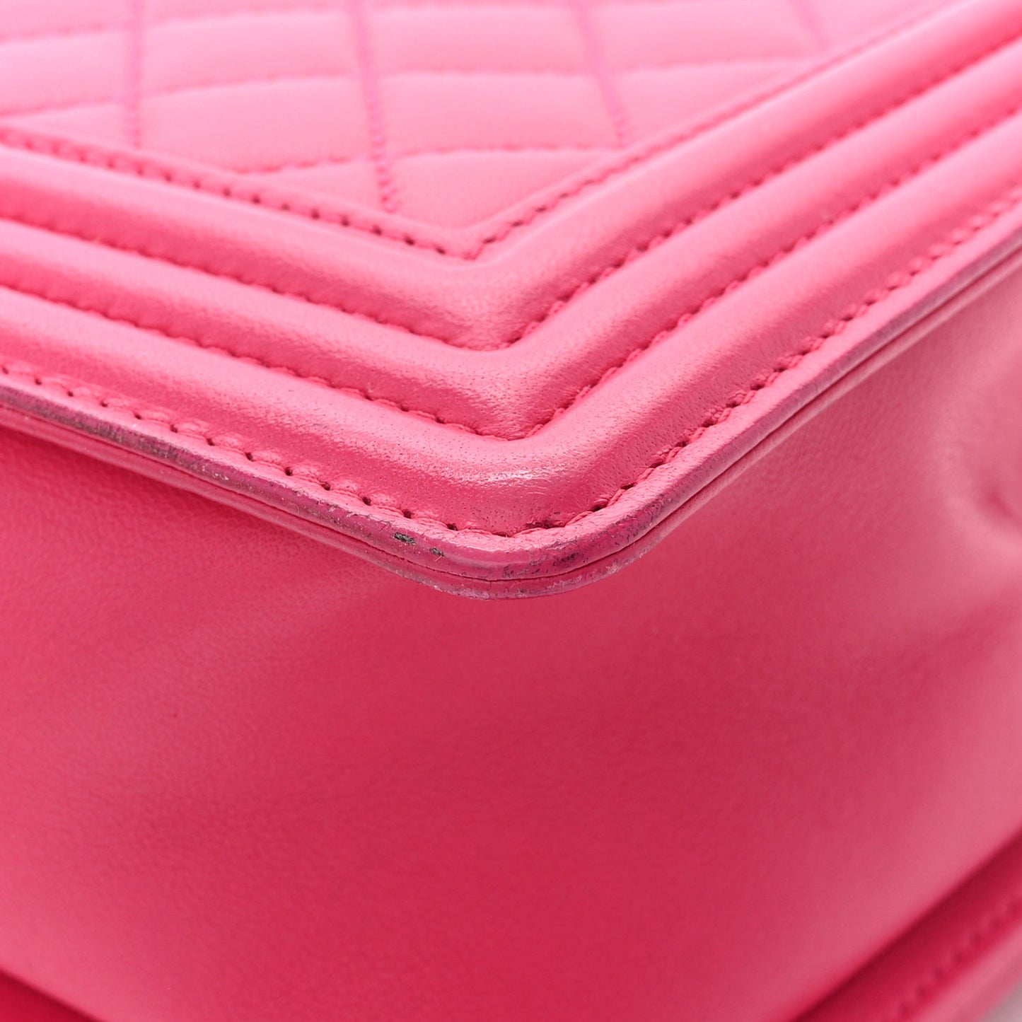 Lambskin Quilted New Medium Boy Flap Pink