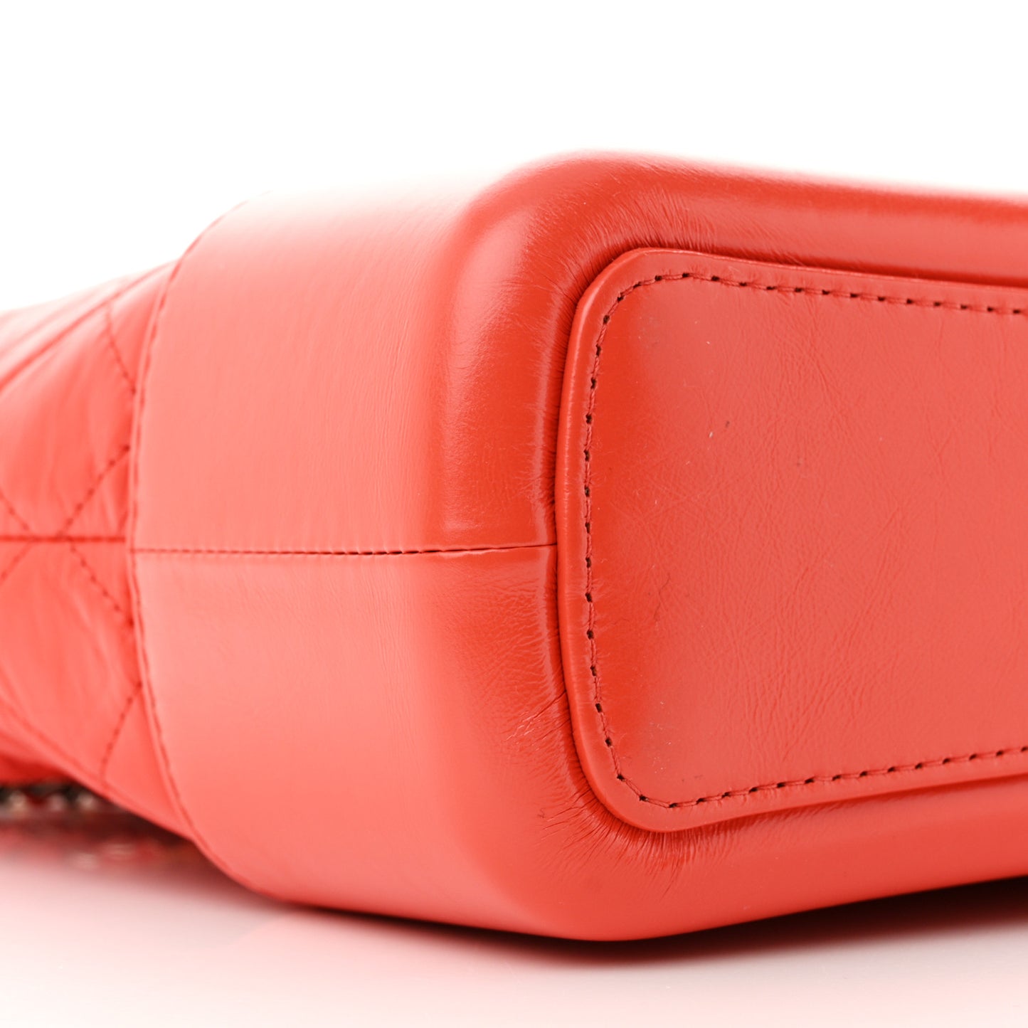 Aged Calfskin Quilted Medium Gabrielle Hobo Red