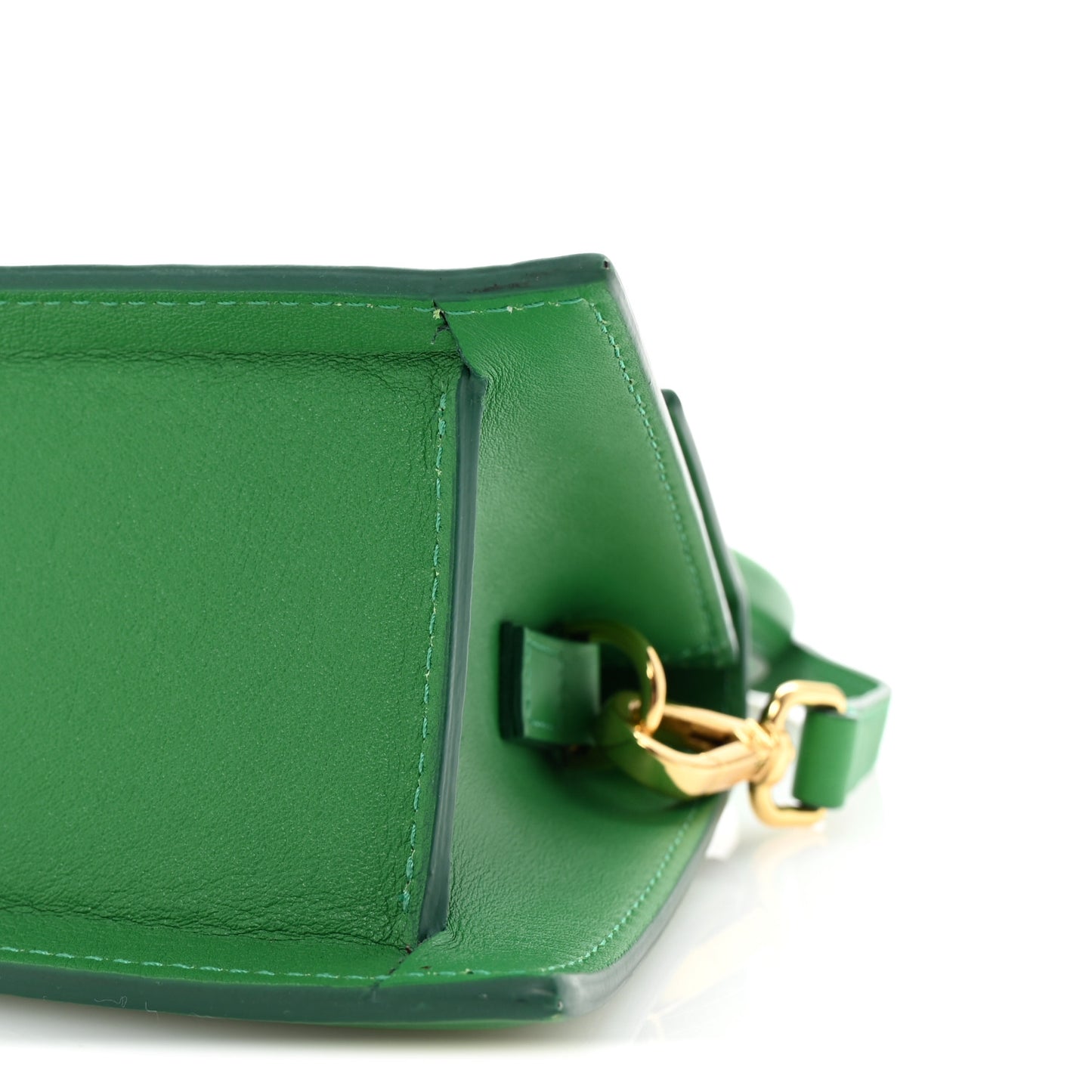 Smooth Calfskin Le Chiquito Moyen Green