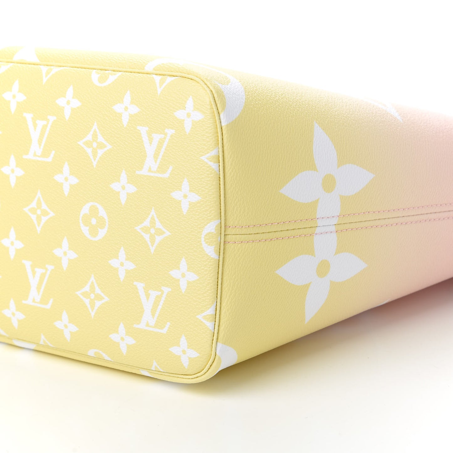 Monogram Giant By The Pool Neverfull MM Light Pink