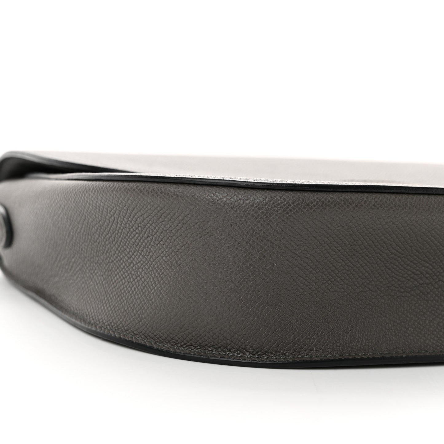 Grained Calfskin Medium Trotteur Grey