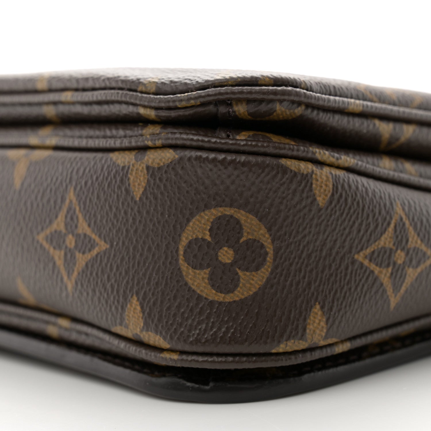Louis Vuitton Monogram Pochette Metis 9 of 11