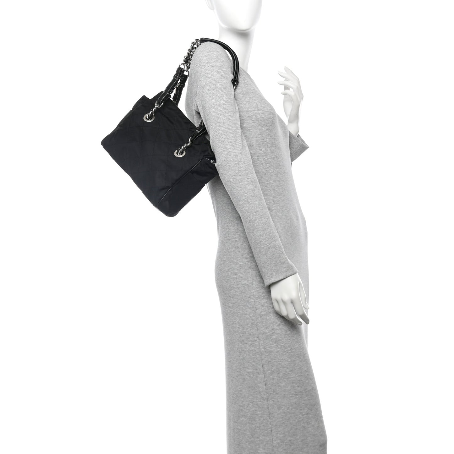 Nylon Tessuto Quilted Chain Shoulder Bag Black