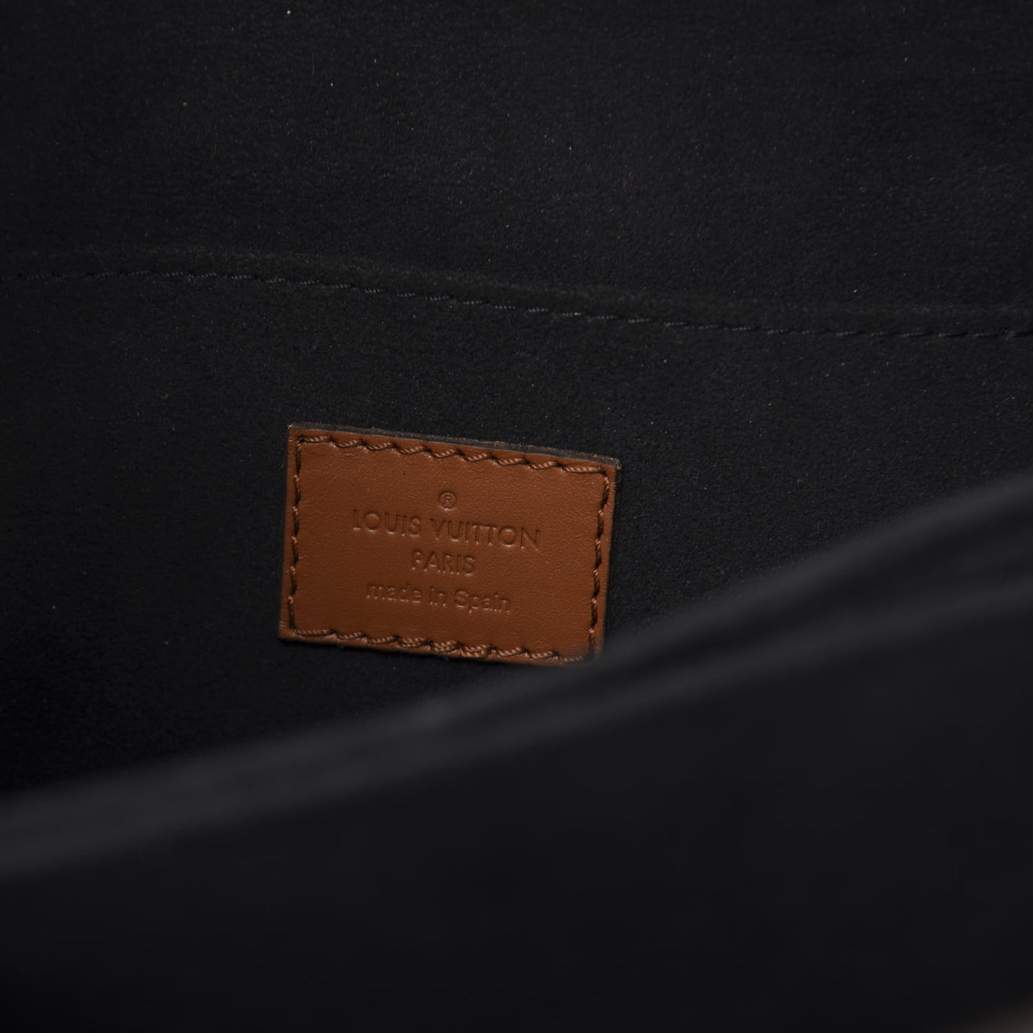 Reverse Monogram Dauphine MM