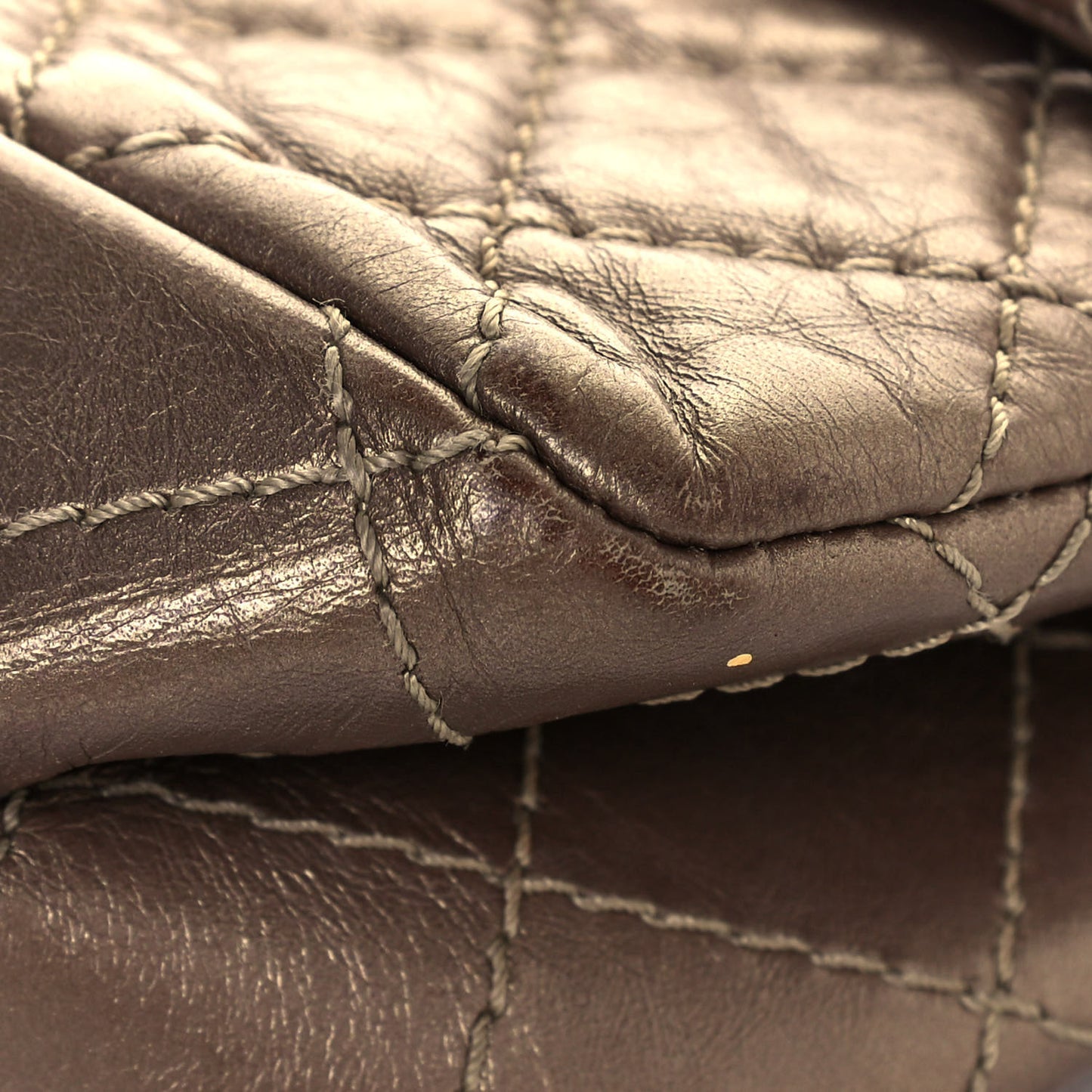 Metallic Aged Calfskin Quilted 2.55 Reissue 225 Flap Dark Gold