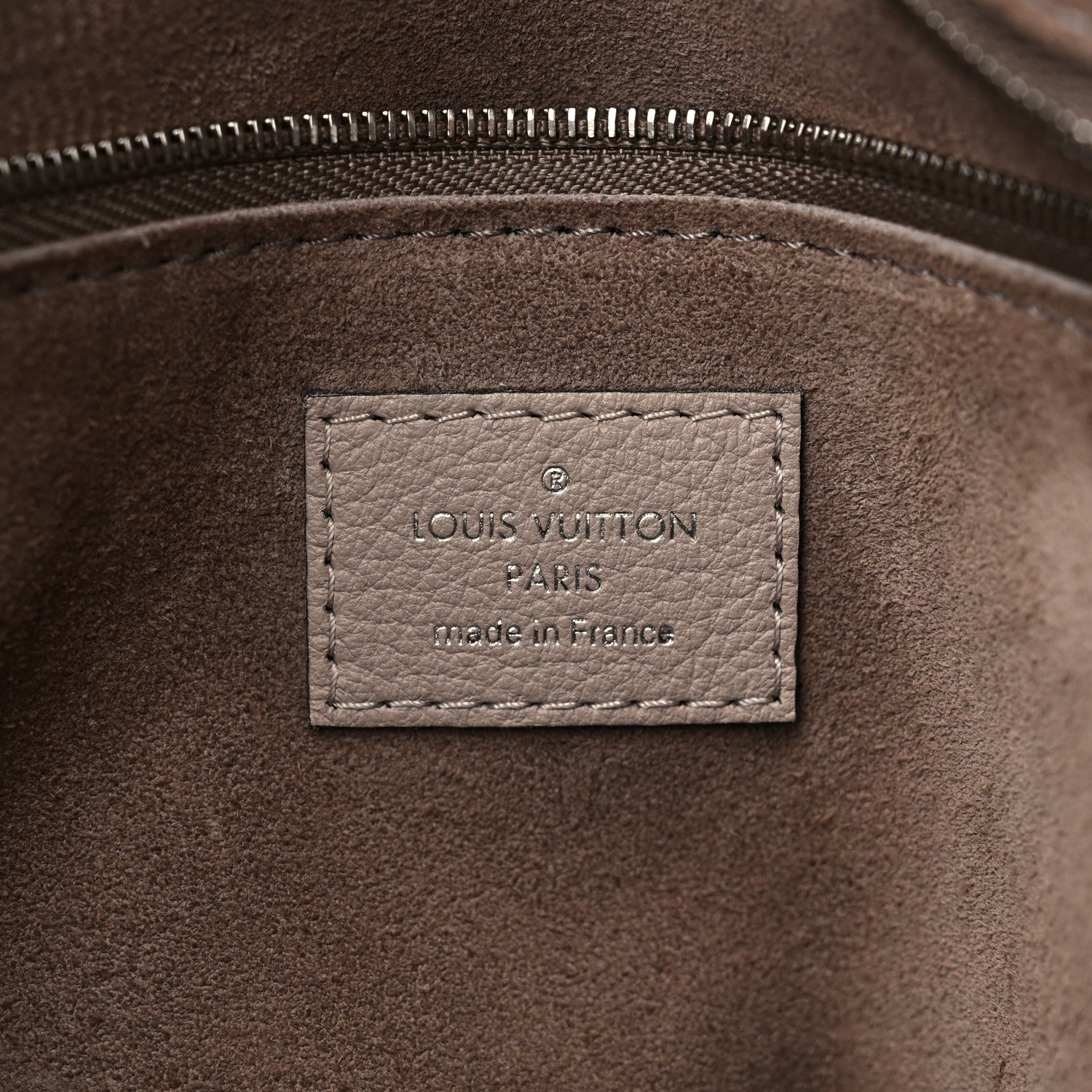 Louis Vuitton Veau Cachemire Soft Lockit PM Galet 6 of 13