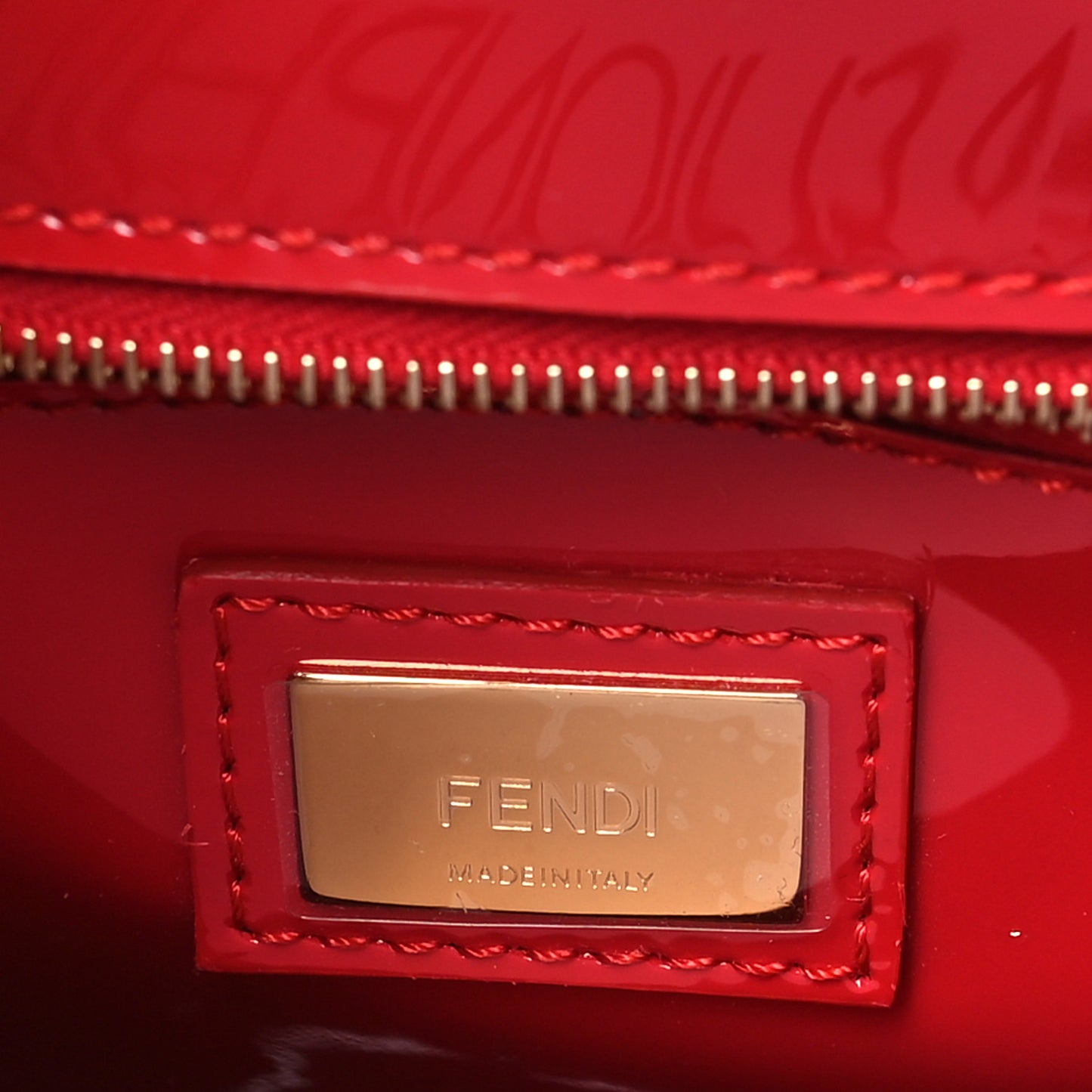 Vitello Vernice Mou Mini Peekaboo Iconic Satchel Rosso Cardinale