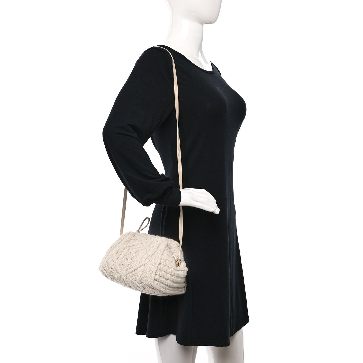 Cashmere Cable Knit Pontaccio Puffy Pouch Clutch Bag Beige