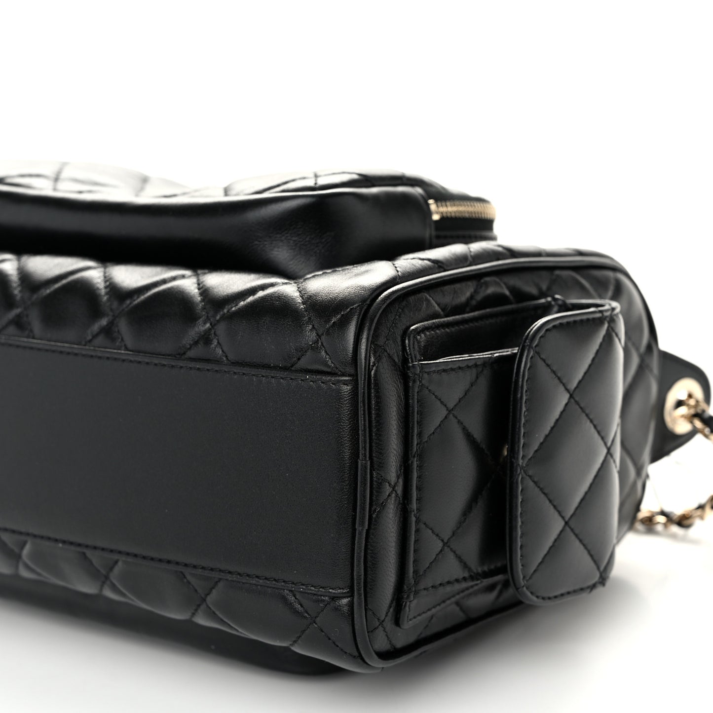 Shiny Crumpled Lambskin Quilted Medium Preppy Pocket Camera Case Black