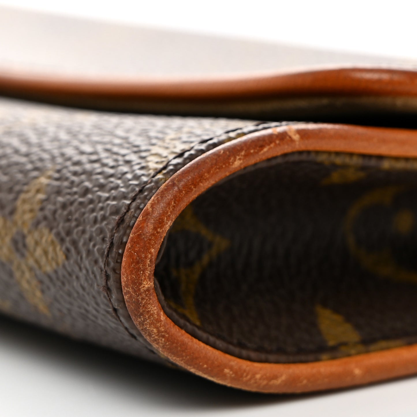 Monogram Pochette Twin GM