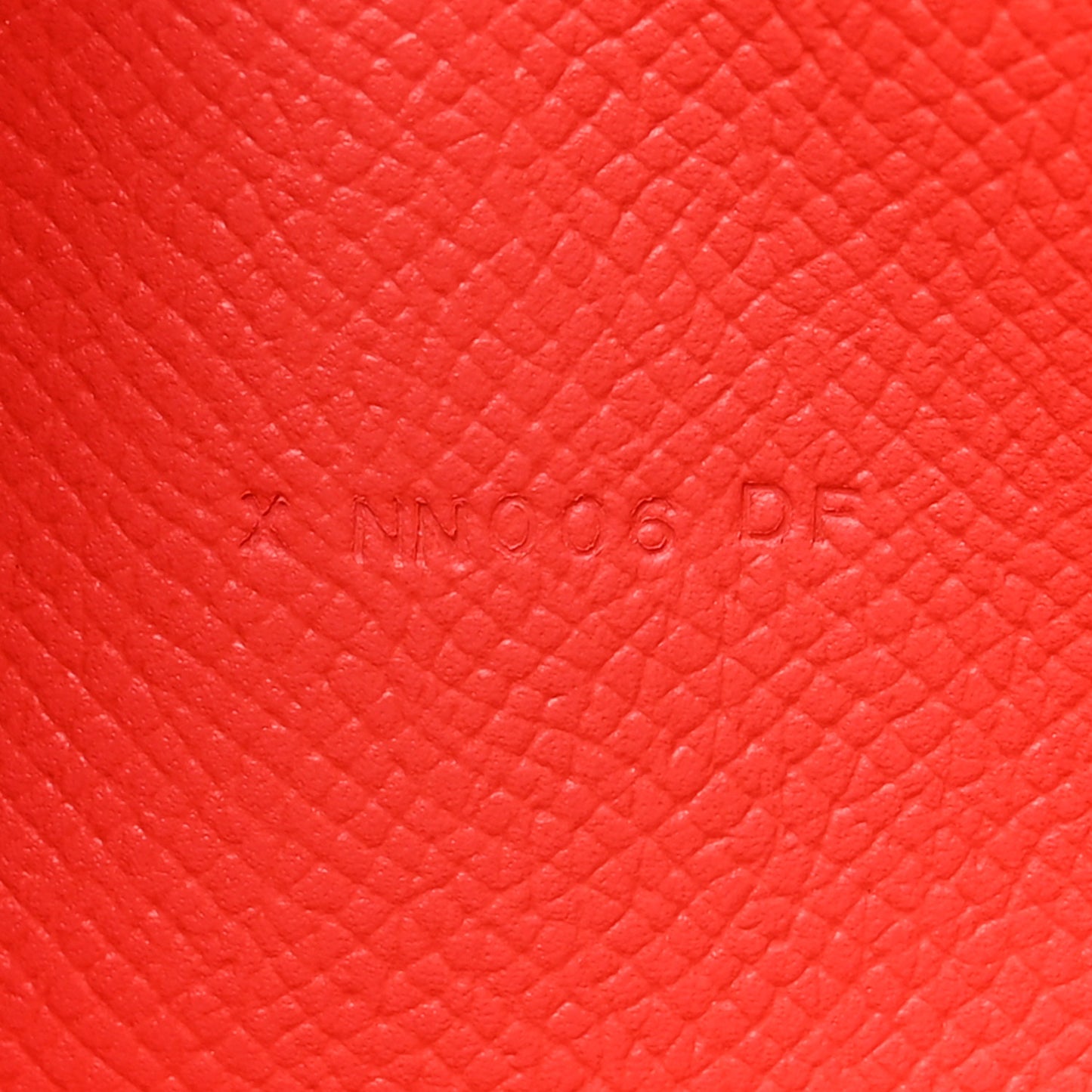 Epsom Lucky Wrist Azap Wallet Tomate