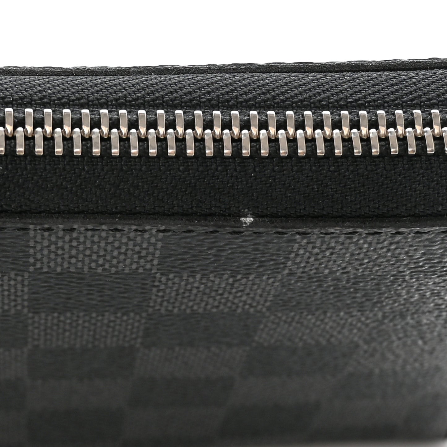 Damier Graphite Zippy Organizer Wallet