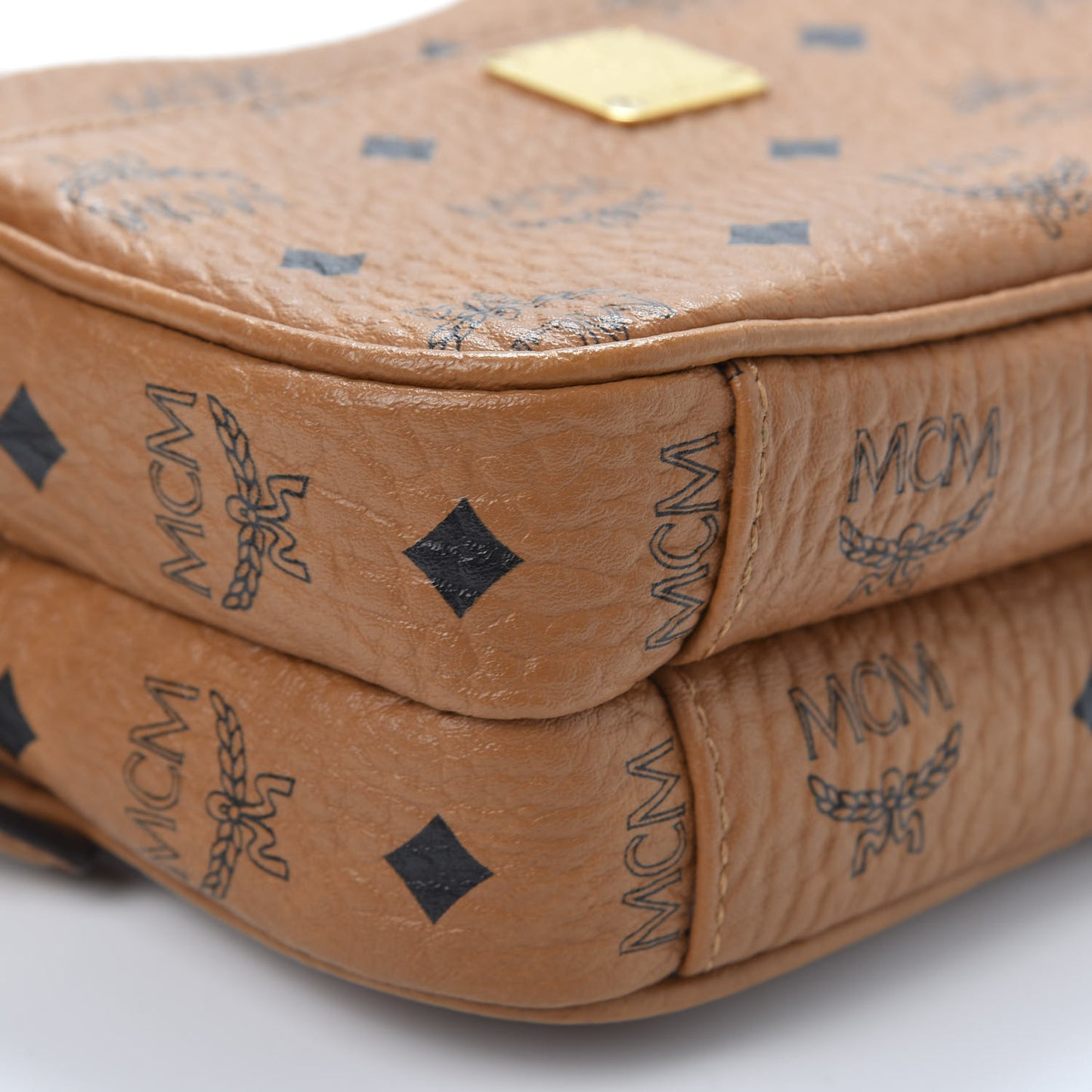 Visetos Camera Crossbody Bag Cognac