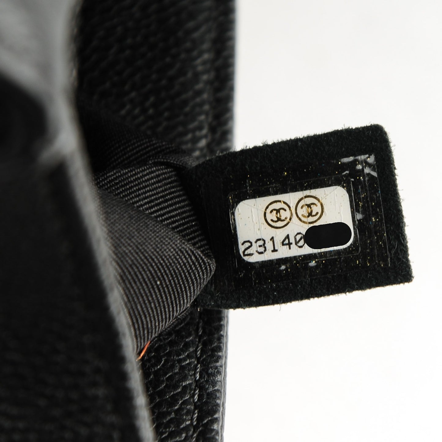Caviar Quilted Medium Boy Flap Black