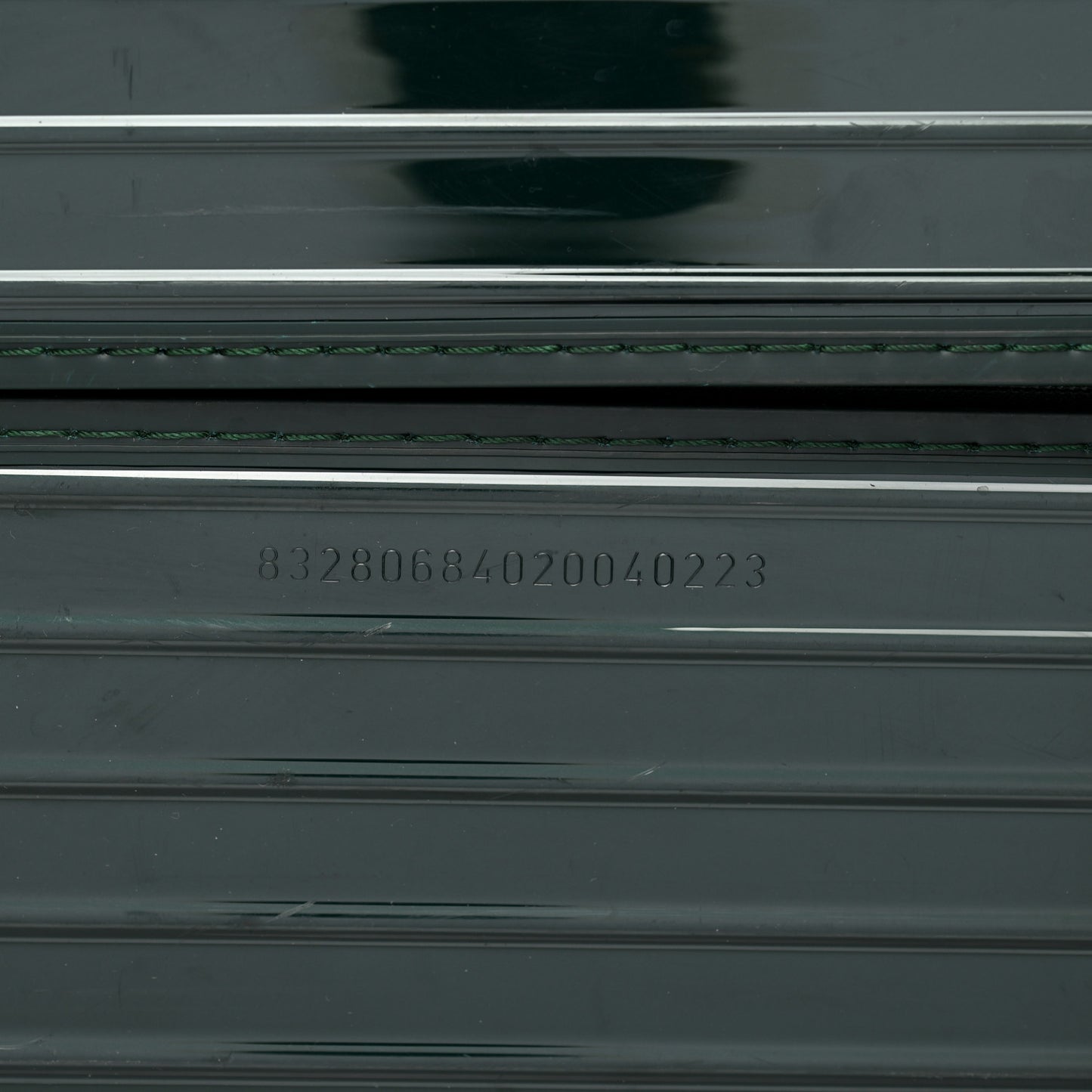 Gloss Polycarbonate Essential Trunk Plus Gloss Green