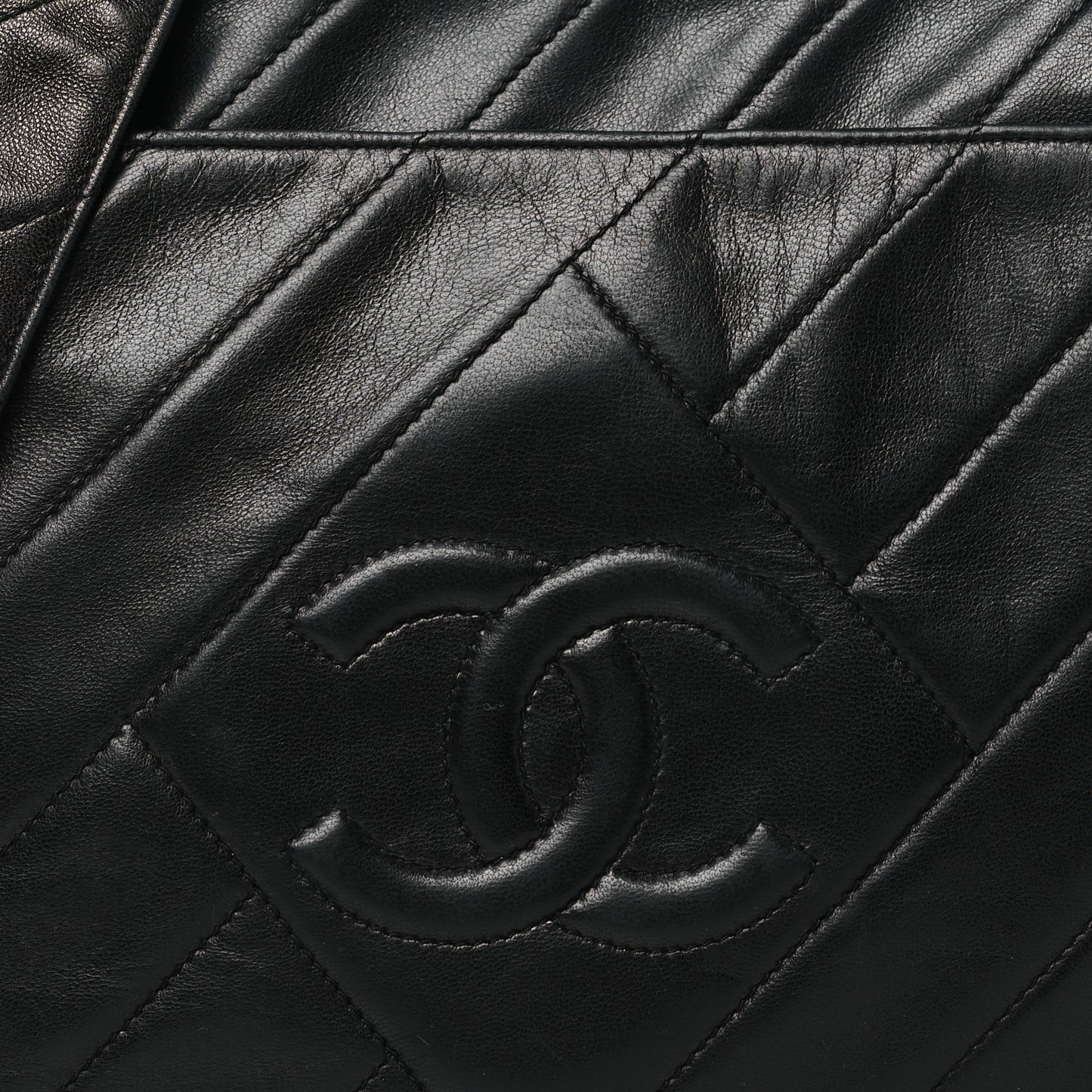Lambskin Quilted CC Tassel Camera Case Black