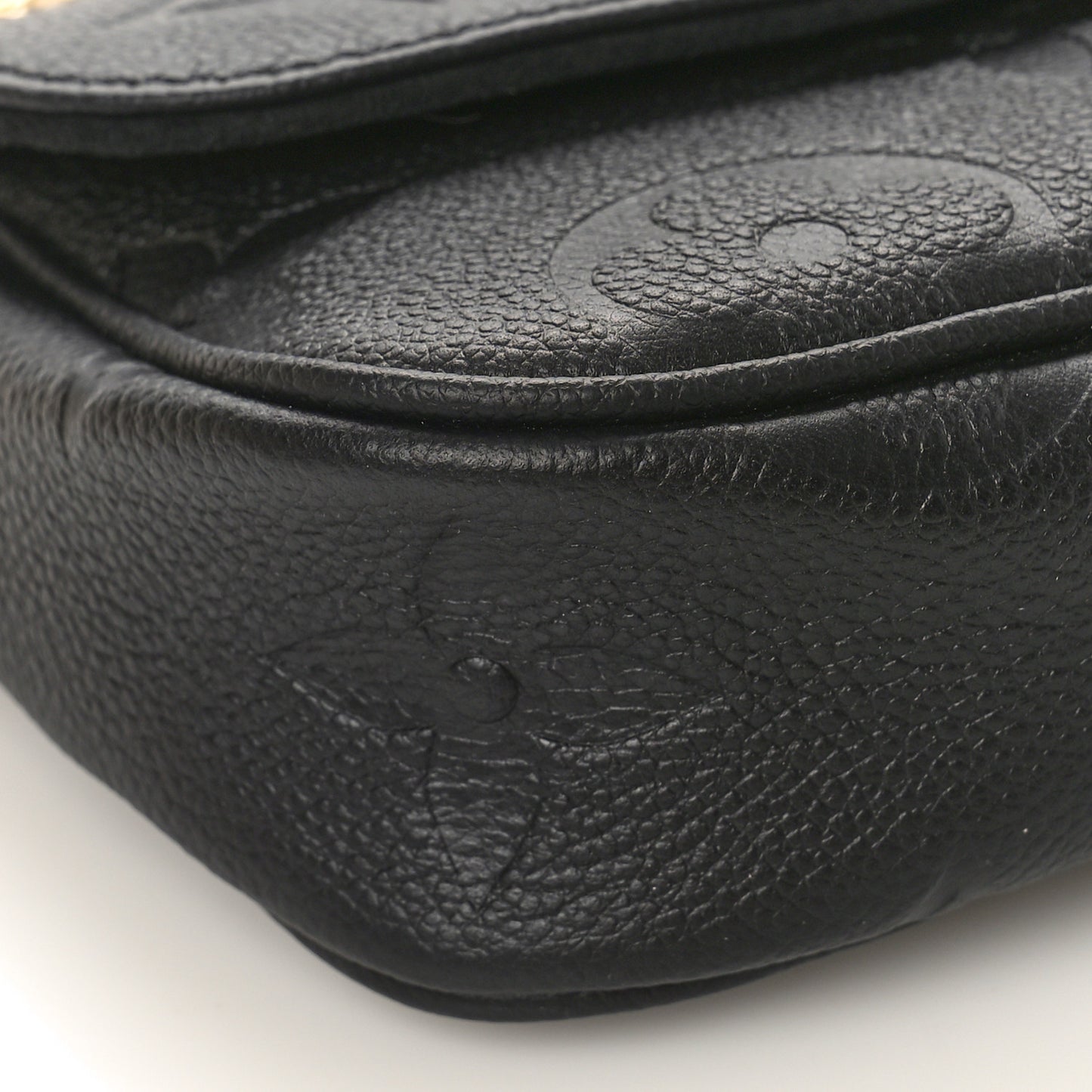Empreinte Monogram Giant Ivy Wallet On Chain Black