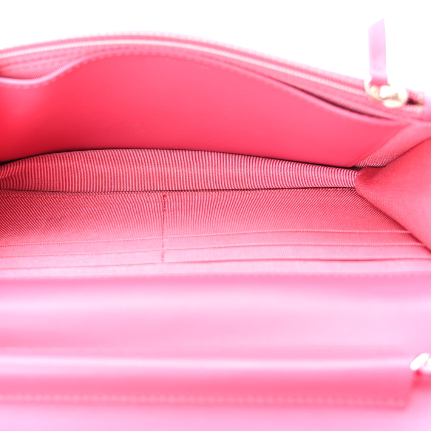 Patent Quilted Wallet On Chain WOC Fuchsia