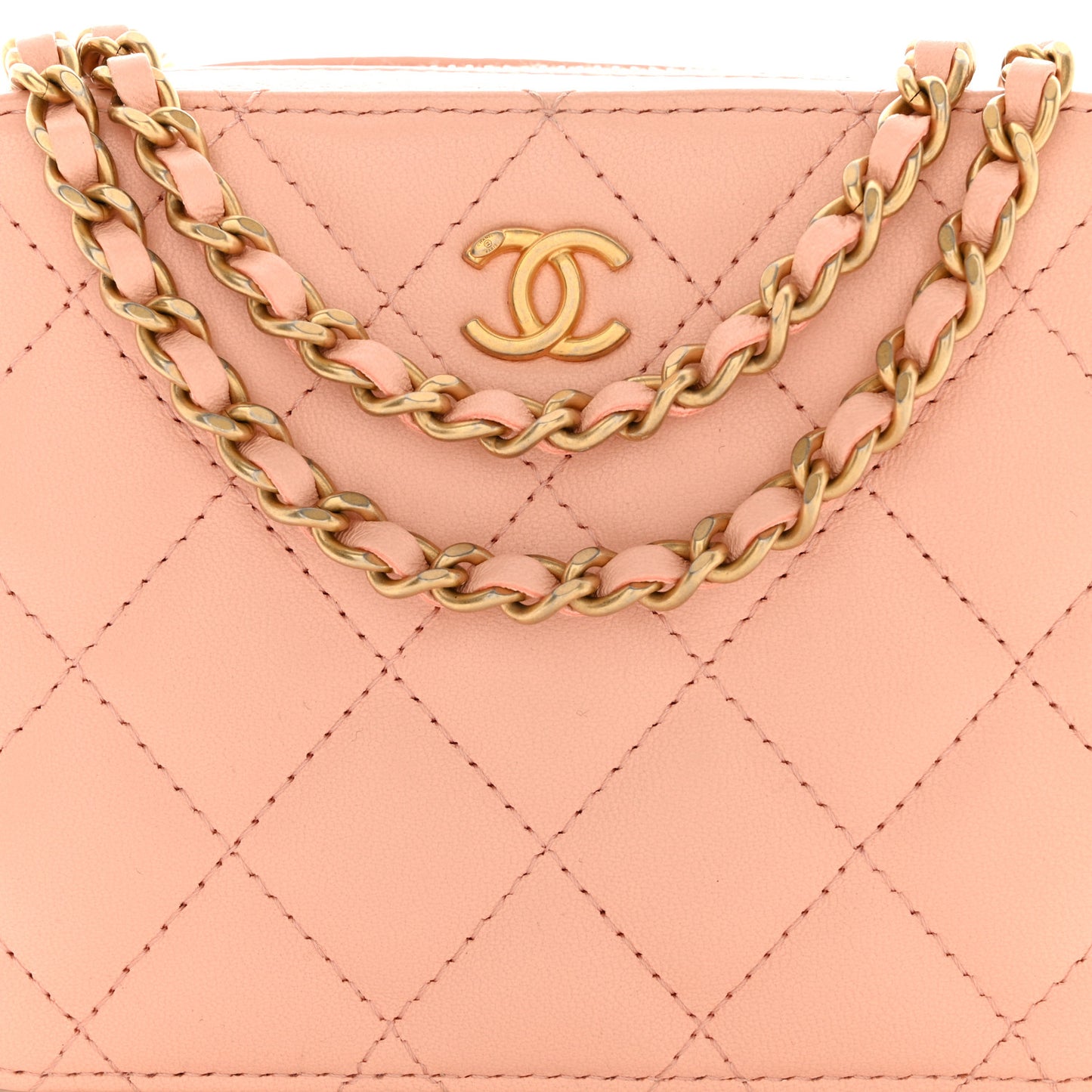 Lambskin Quilted CC Pearl Crush Camera Case Light Pink