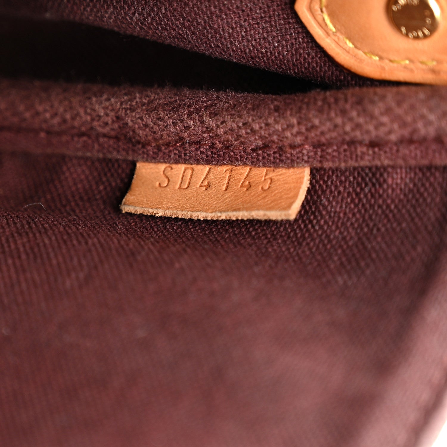Louis Vuitton Monogram Favorite MM 8 of 16
