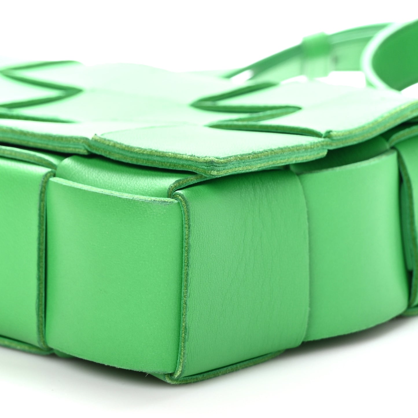 Lambskin Maxi Intrecciato Cassette Crossbody Bag Grass