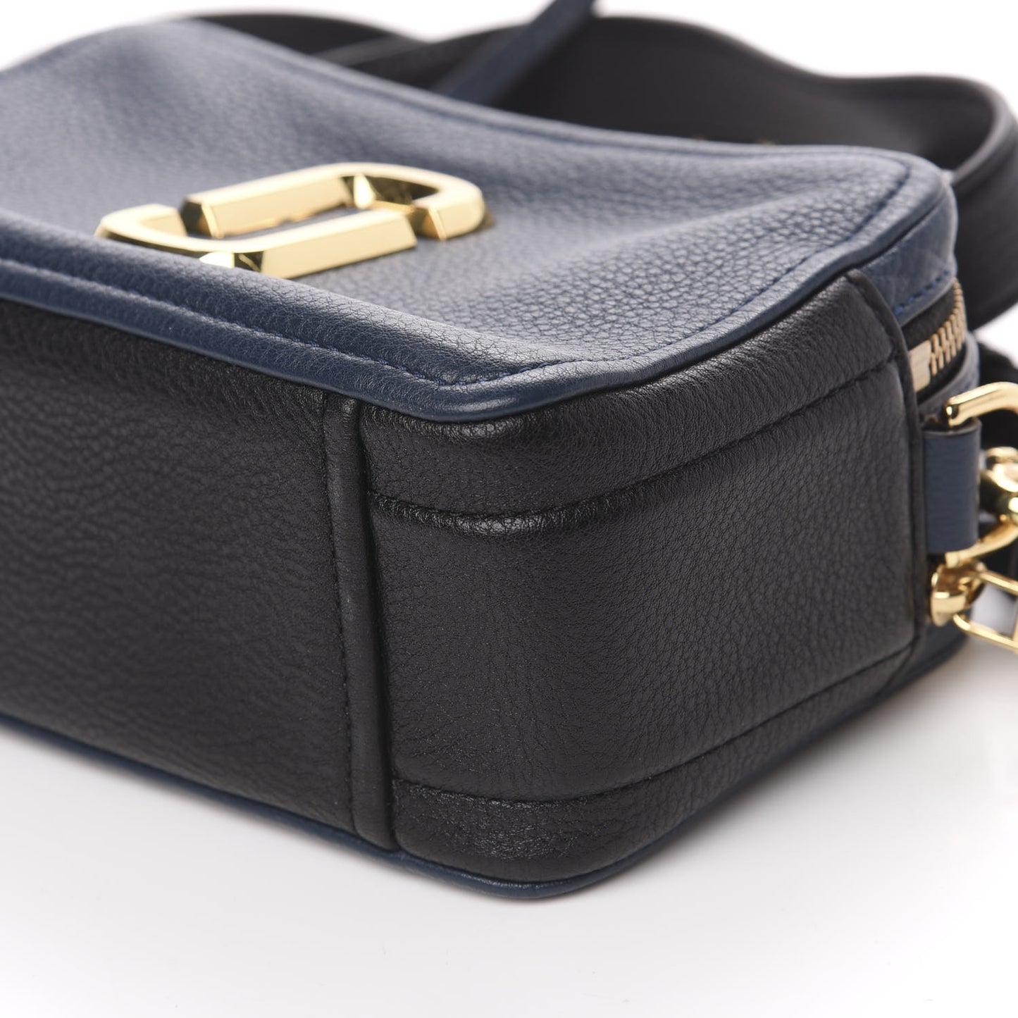 Supple Natural Grain Calfskin Softshot 21 Crossbody Bag Navy