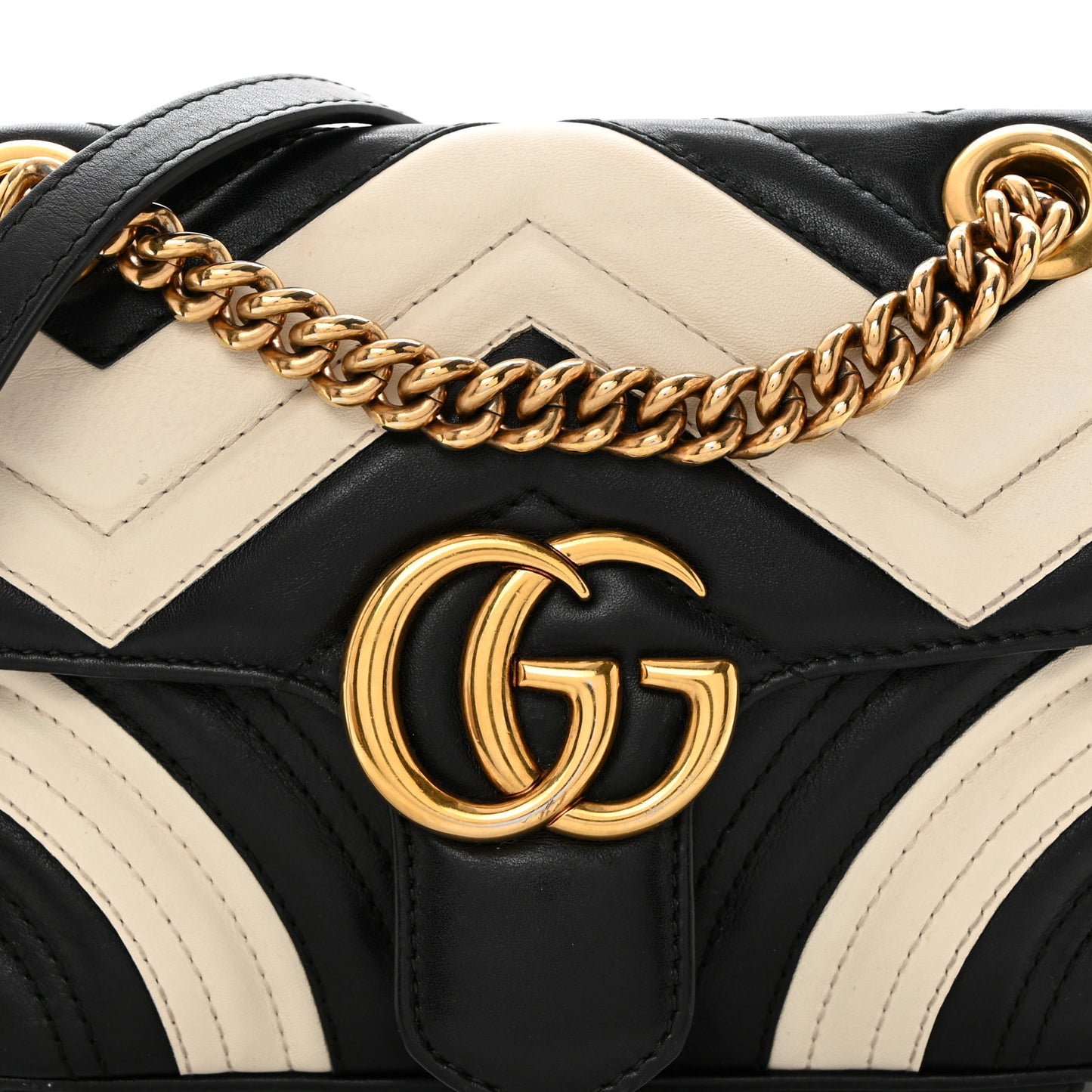 Calfskin Matelasse Mini GG Marmont Shoulder Bag Black White