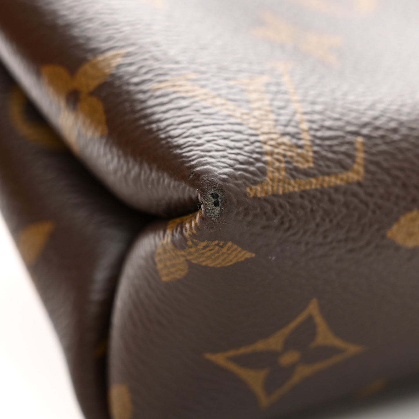 Monogram Pallas Chain Black