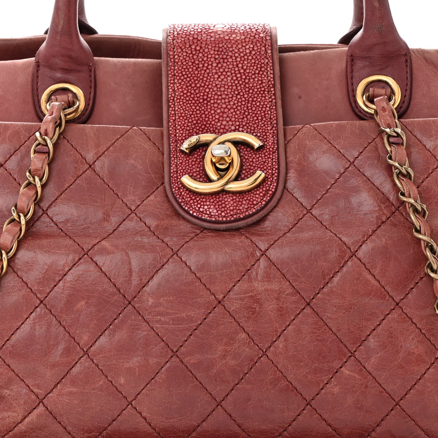 Chanel Glazed Calfskin Stingray Bindi CC Tote Red 8 of 16