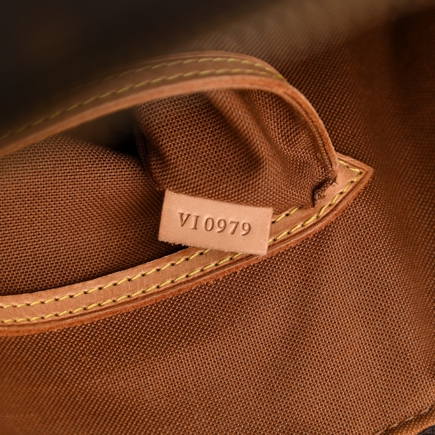 Louis Vuitton Monogram Alma PM 7 of 18