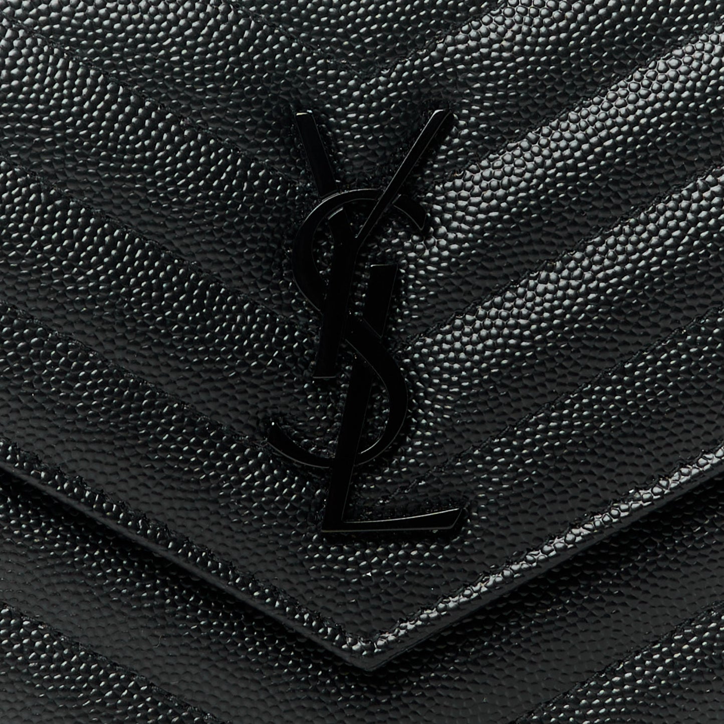 Grain De Poudre Matelasse Chevron Monogram Monochrome Envelope Chain Wallet Black