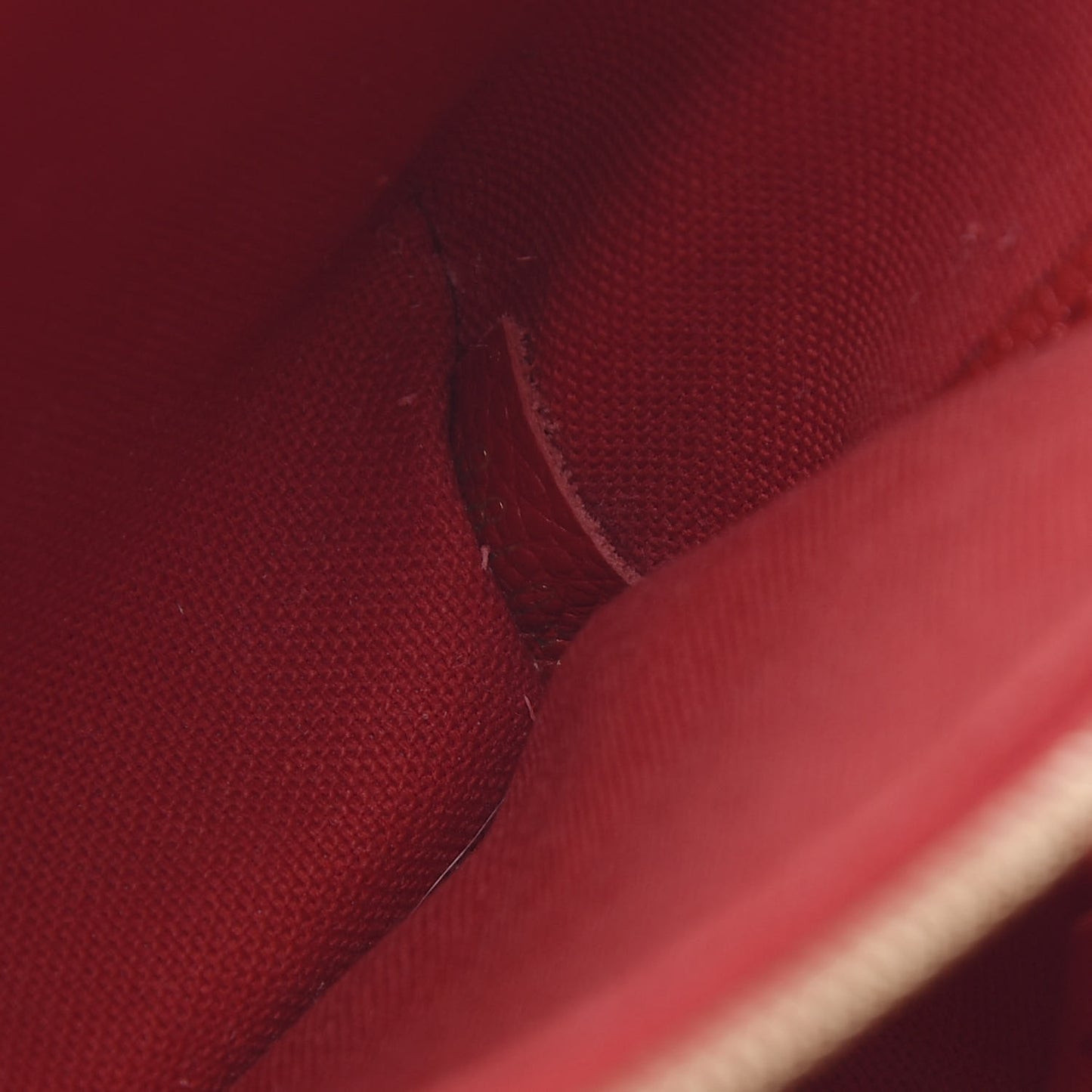 Empreinte Montaigne Nano Cherry