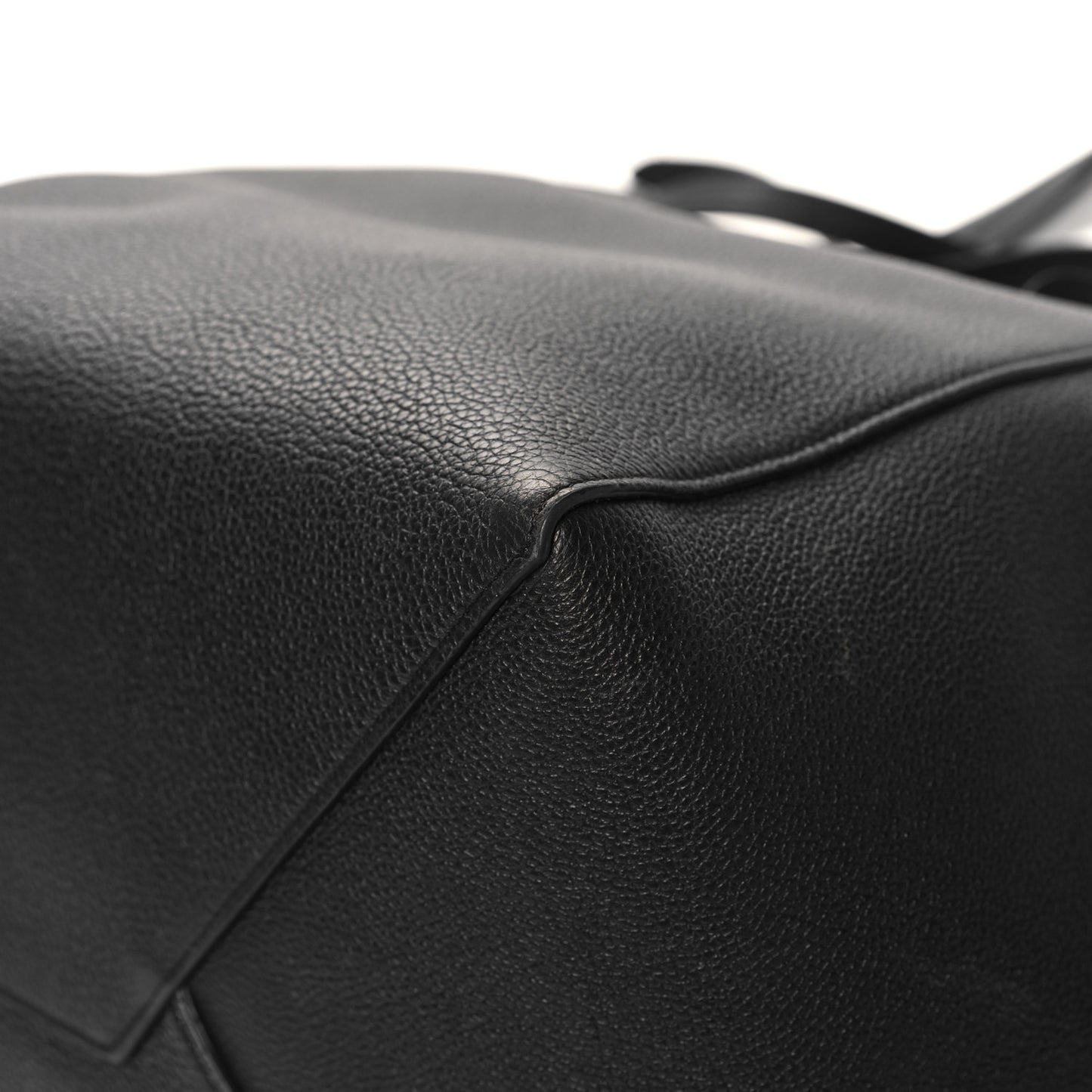 Soft Grained Calfskin Medium Belt Cabas Phantom Black