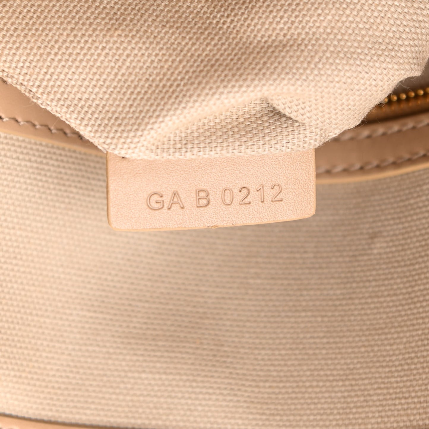 Box Calfskin Small Antigona Sport Top Handle Bag Beige Cappuccino