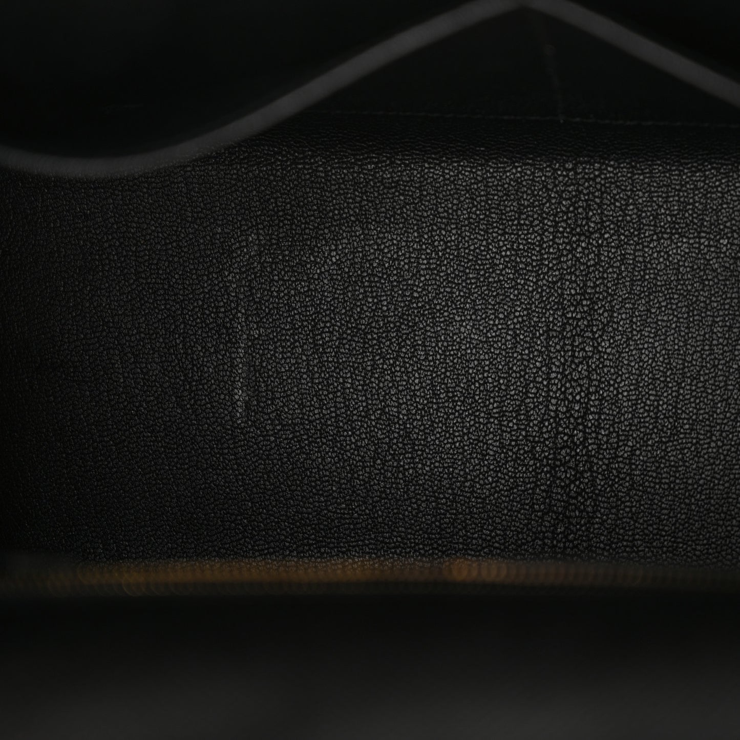 Epsom Kelly Sellier 28 Black
