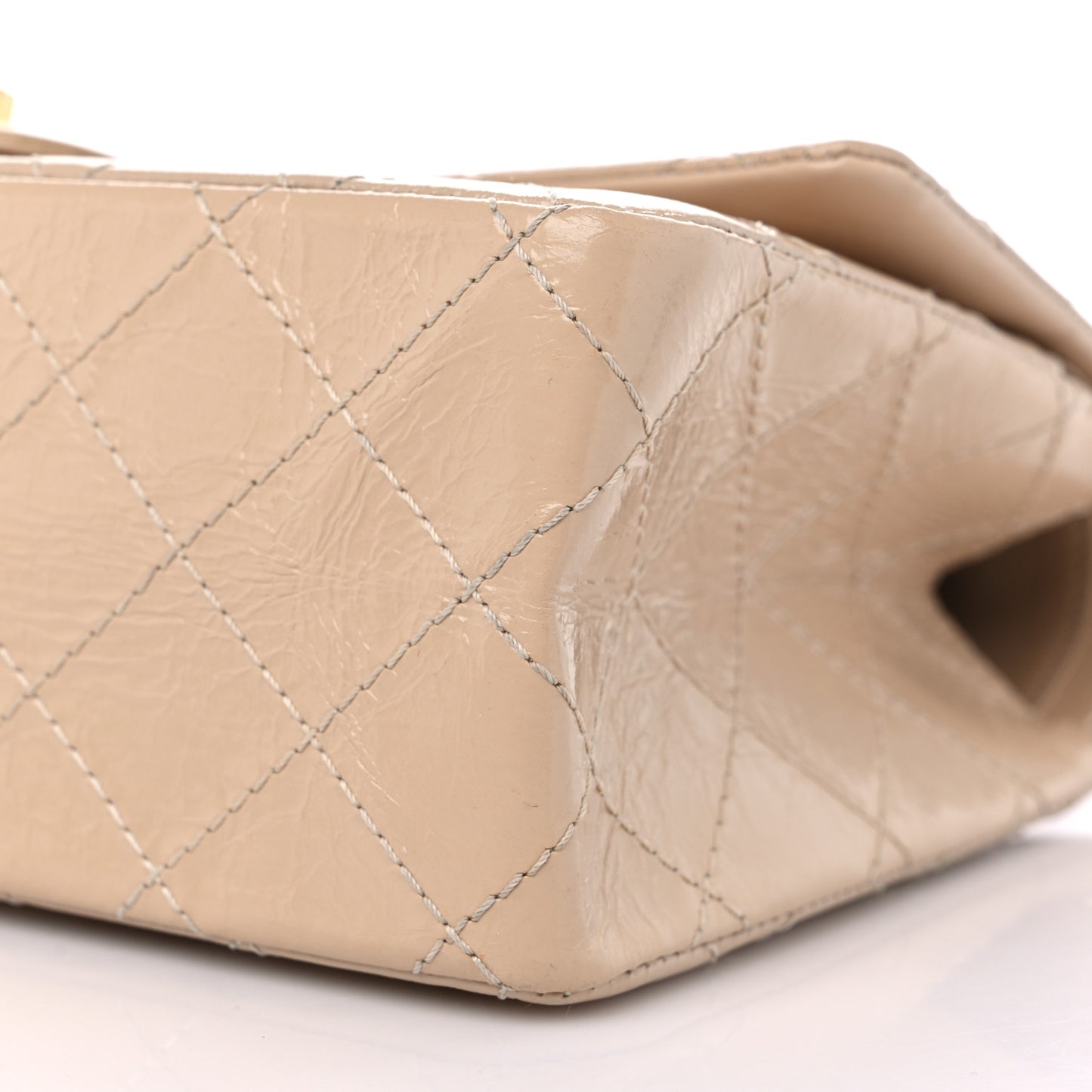 Distressed Patent Quilted 2.55 Reissue 226 Flap Beige