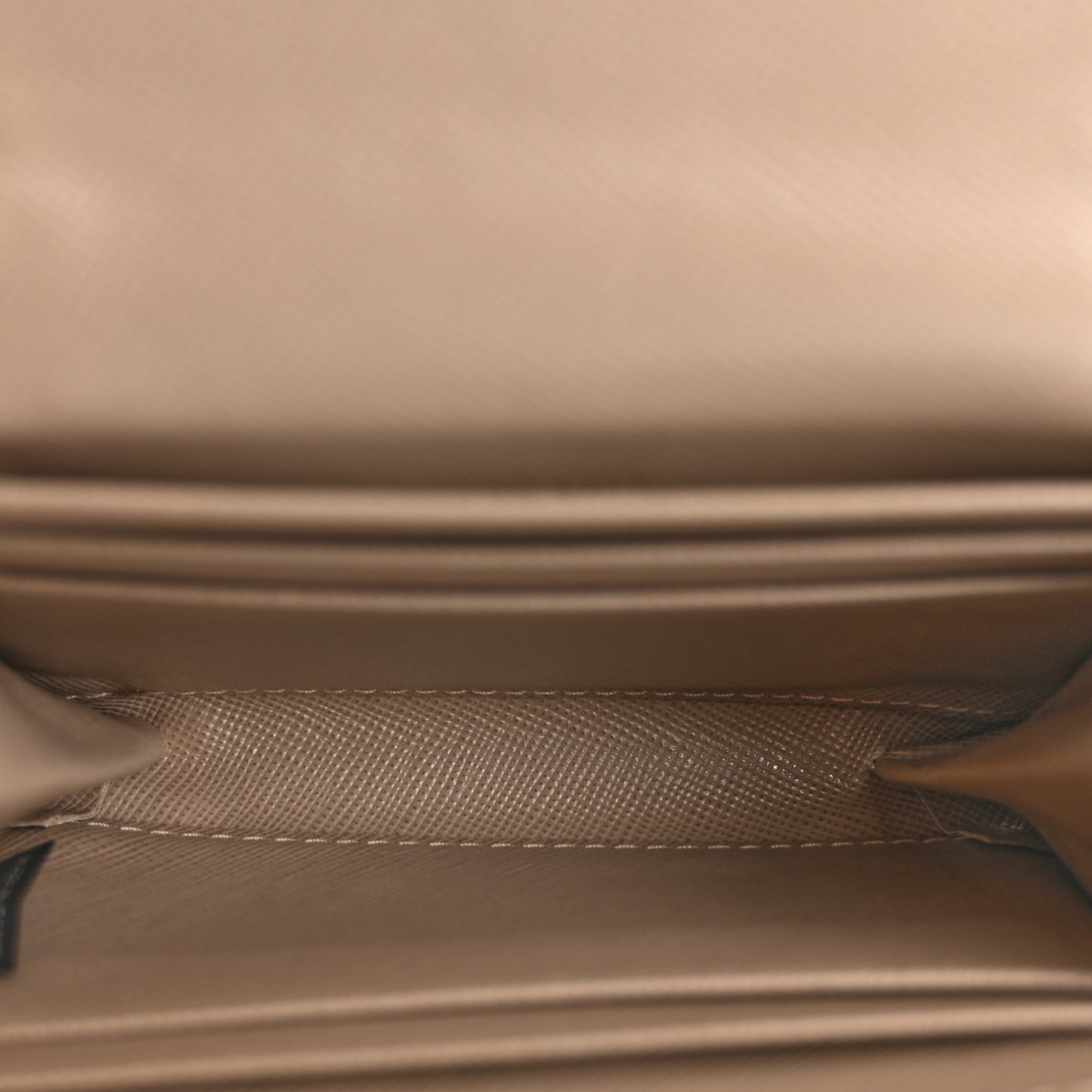 Saffiano Crystal Card Holder Cammeo