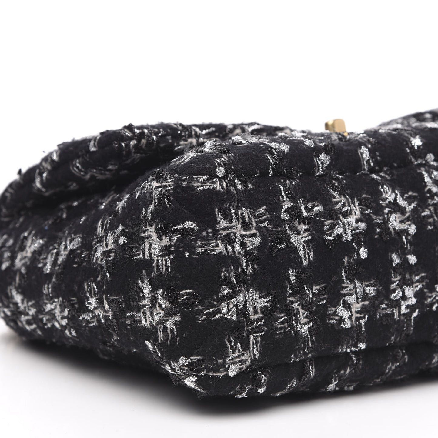 Tweed Quilted Large 19 Flap Black Ecru White
