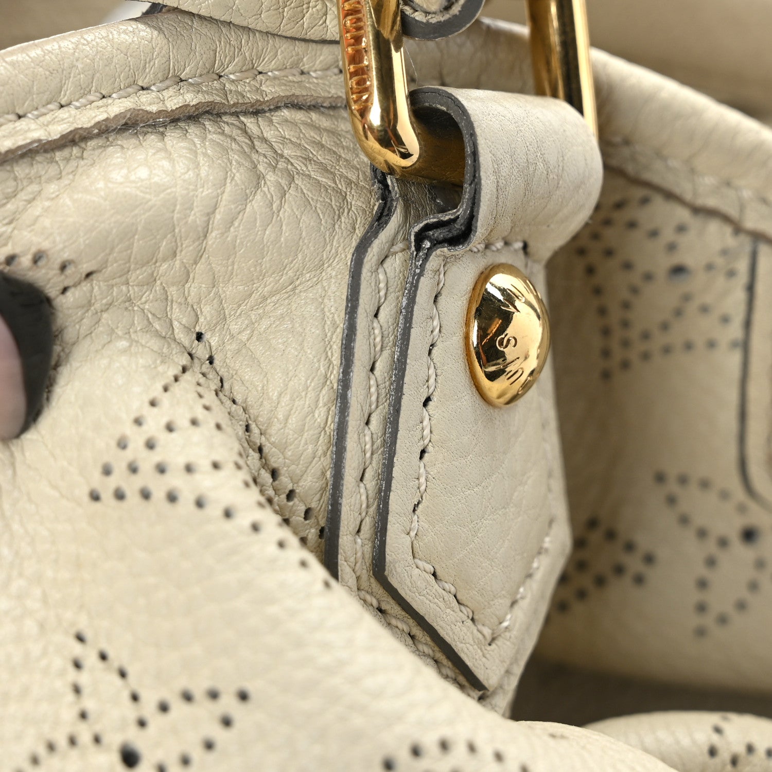 Louis Vuitton Mahina Stellar PM Ivory 13 of 13