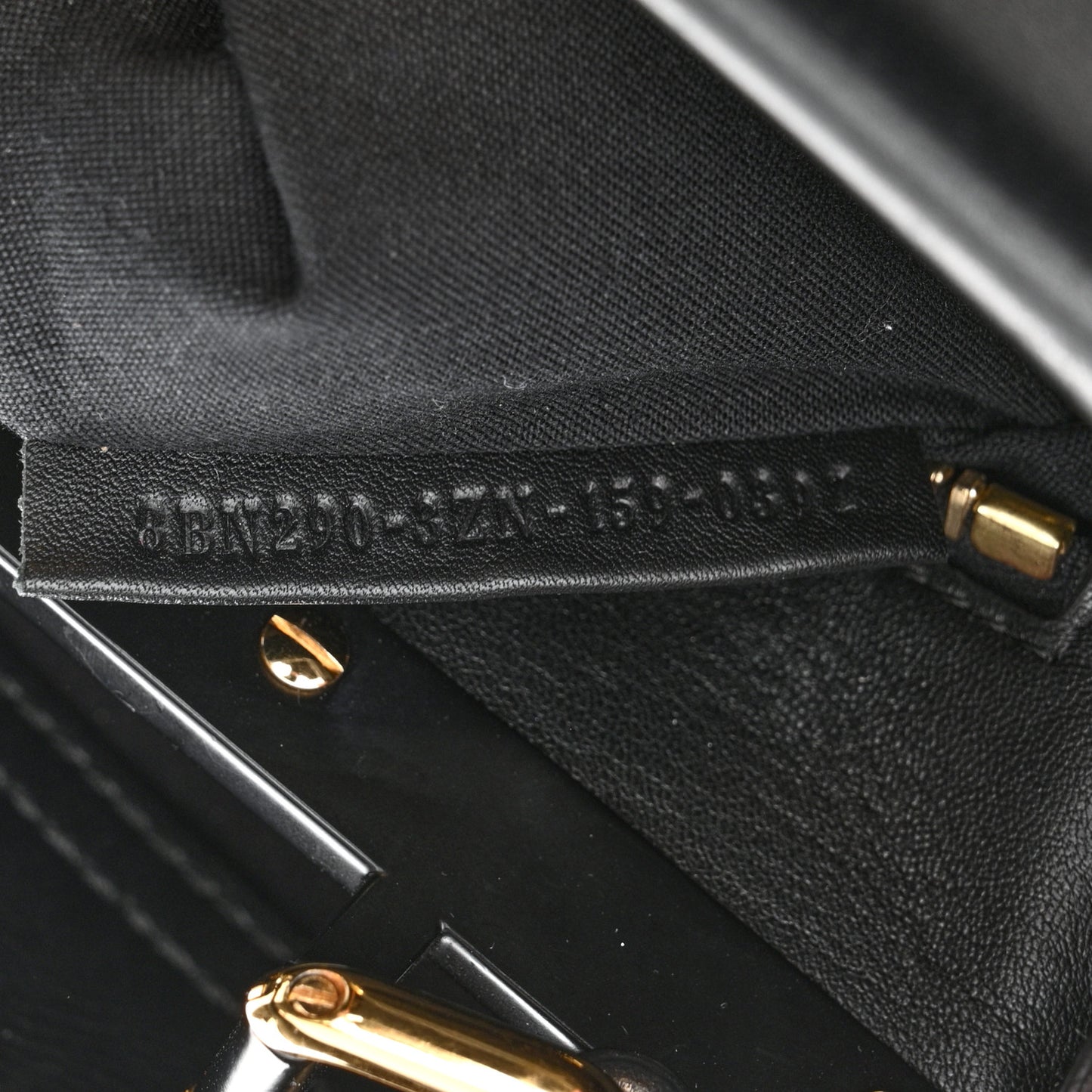 Vitello Seta Shiny Nappa Medium Peekaboo Iconic Satchel Black