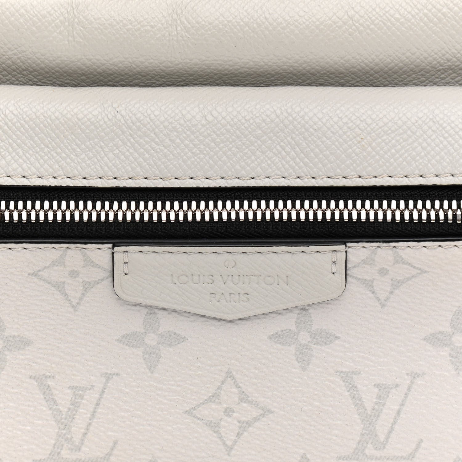 Louis Vuitton Taiga Monogram Outdoor Bumbag White 8 of 10