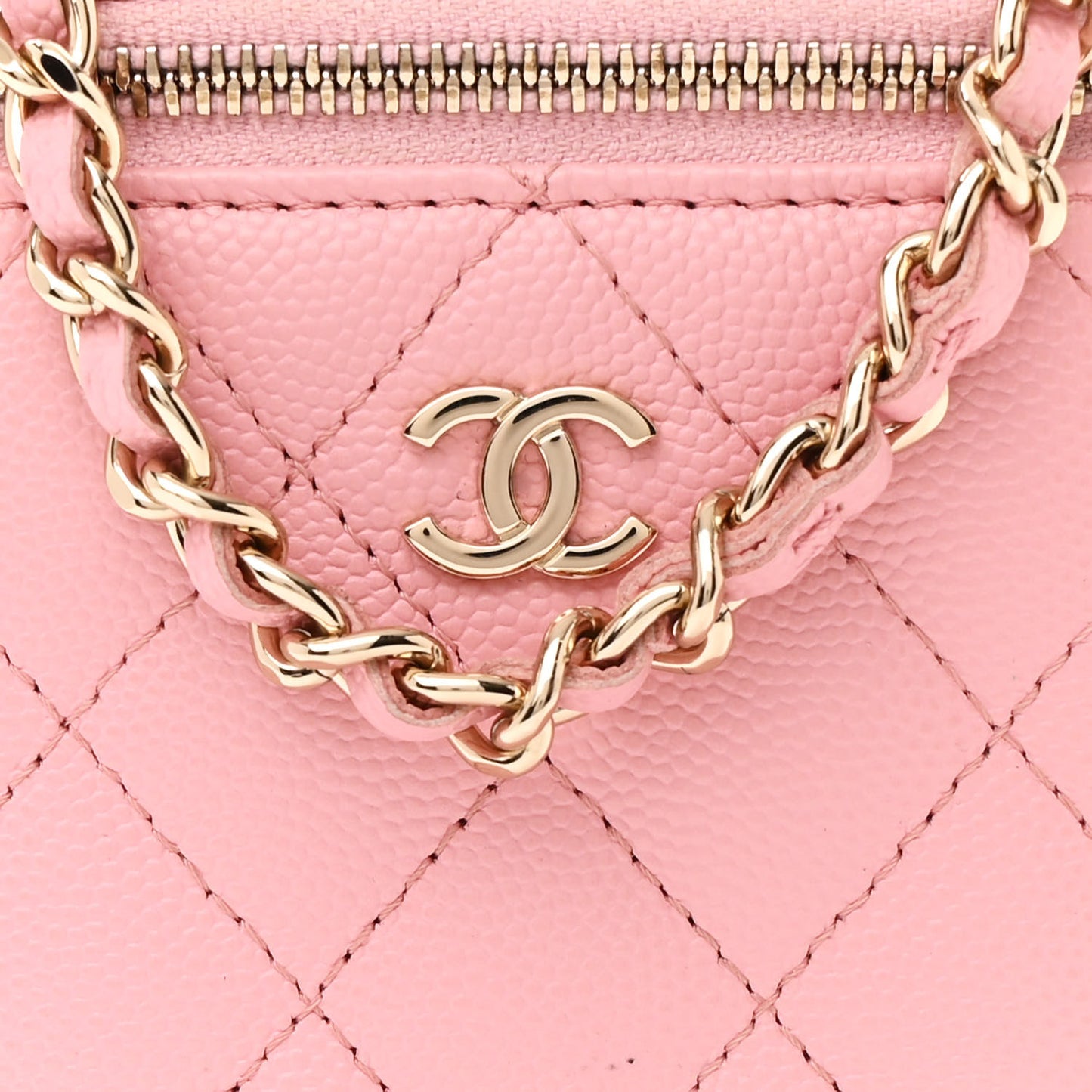 Caviar Quilted Small Vertical Coco Beauty Vanity Case With Chain Pink