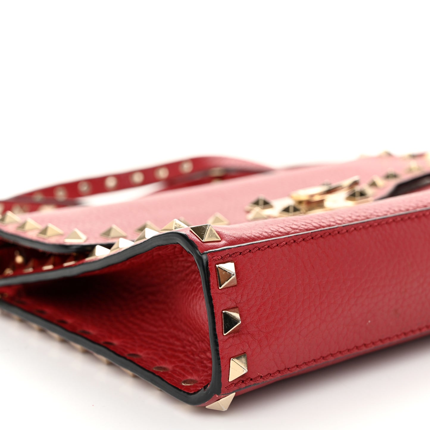 Pebbled Calfskin Medium Rockstud Flip Lock Crossbody Bag Rouge Pur