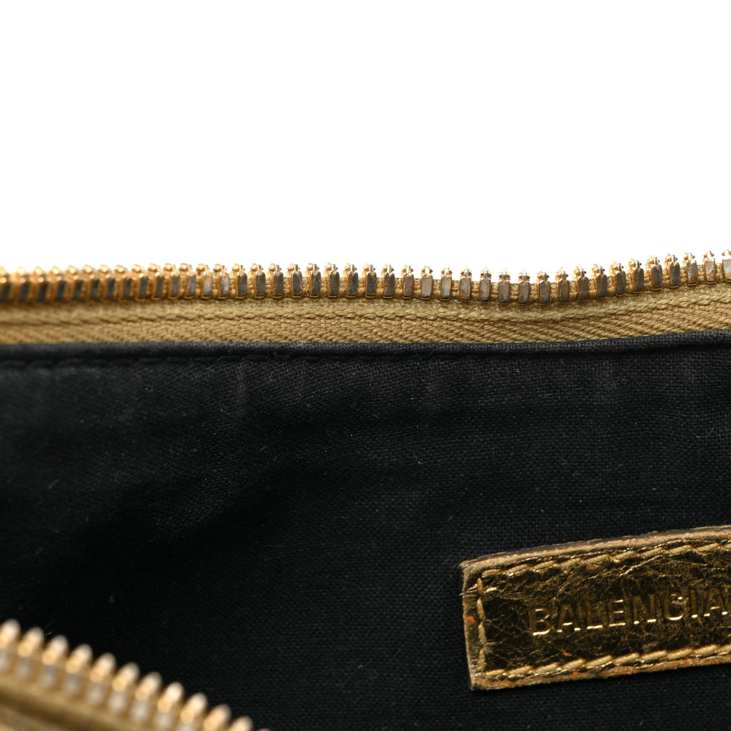 Metallic Agneau Arena Le Cagole Shoulder Bag XS Gold