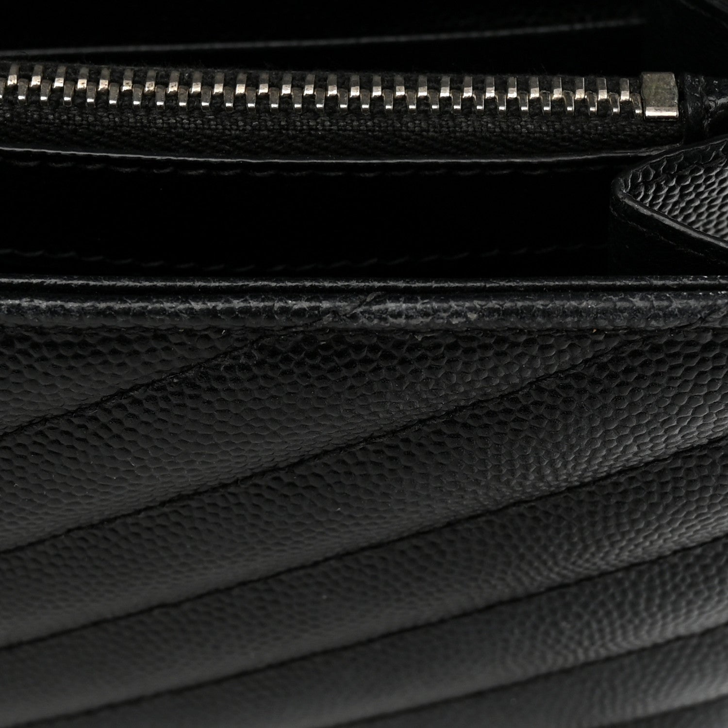 Saint Laurent Grain De Poudre Matelasse Chevron Monogram Chain Wallet Black 18 of 18