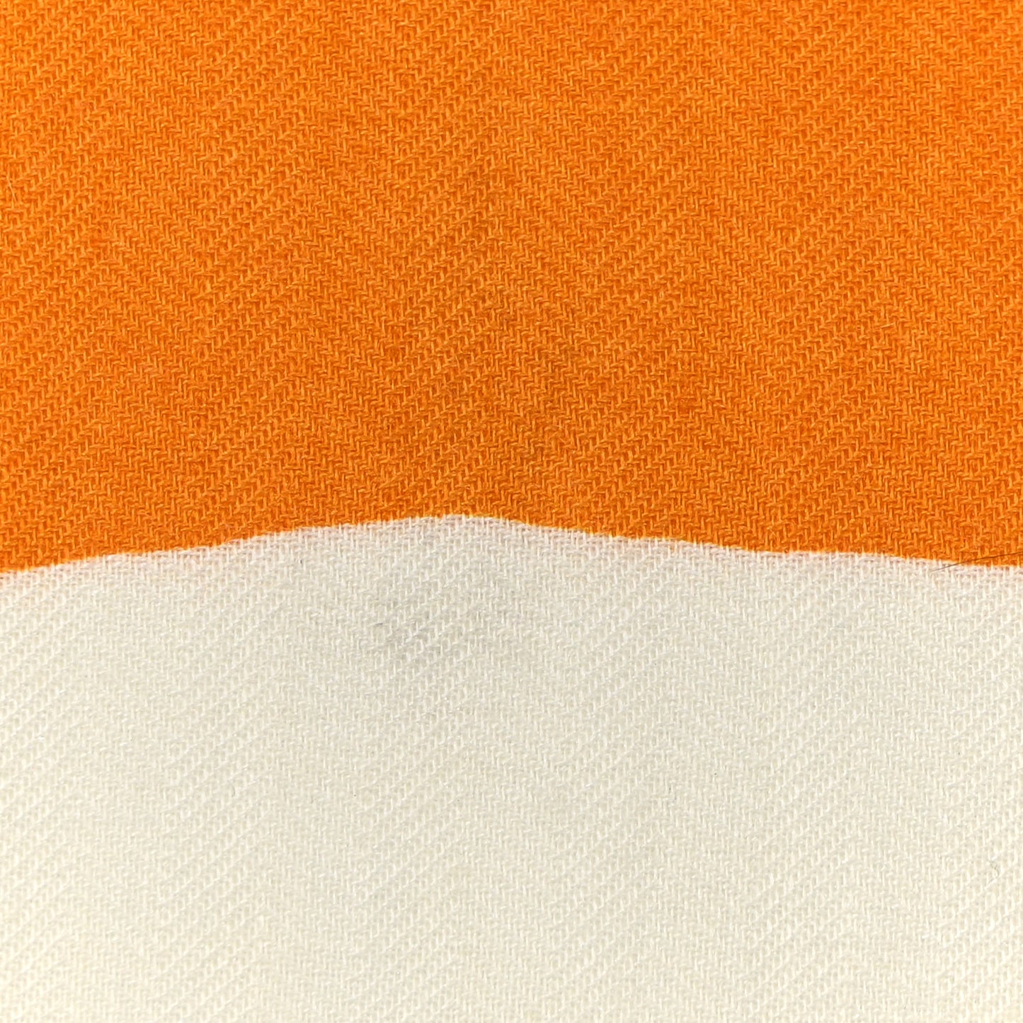 Cashmere Silk En Liberte Shawl 140 White Parme Orce