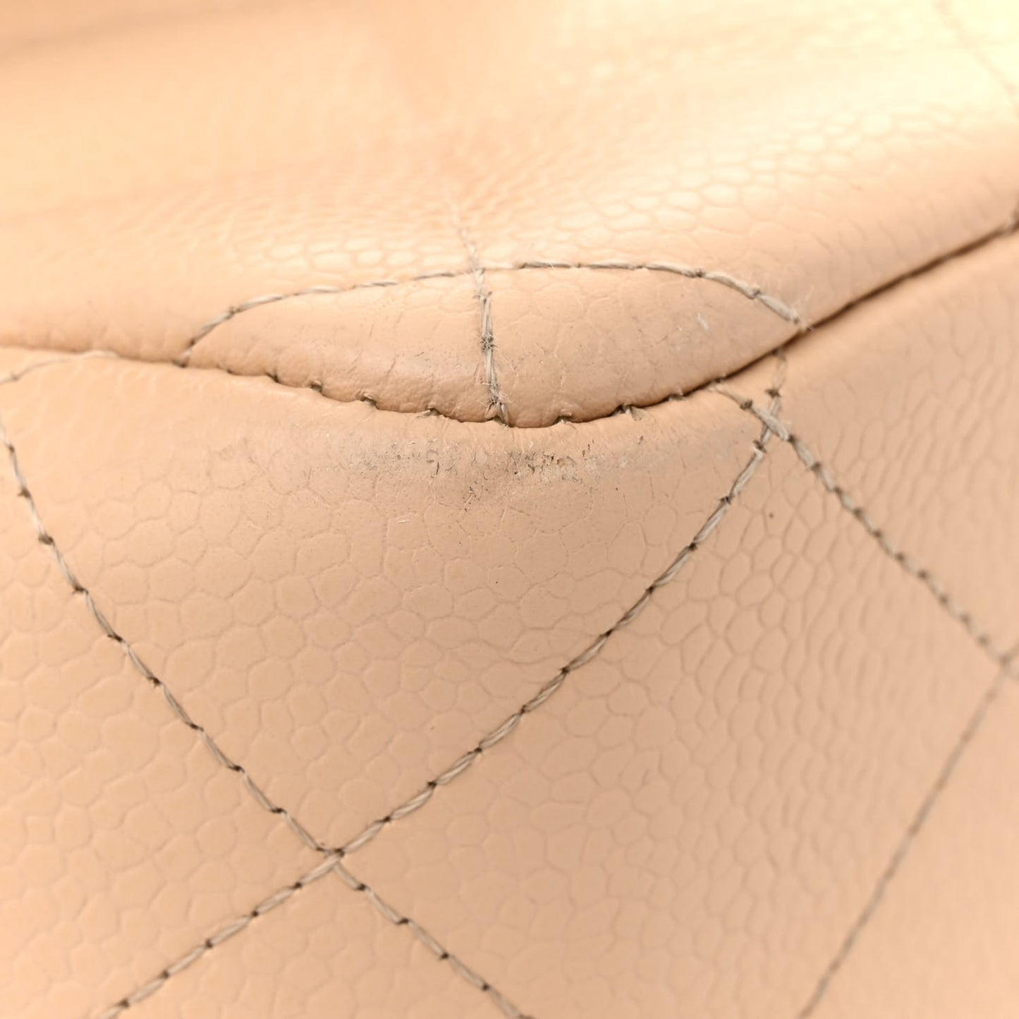 Caviar Quilted Jumbo Double Flap Beige Clair