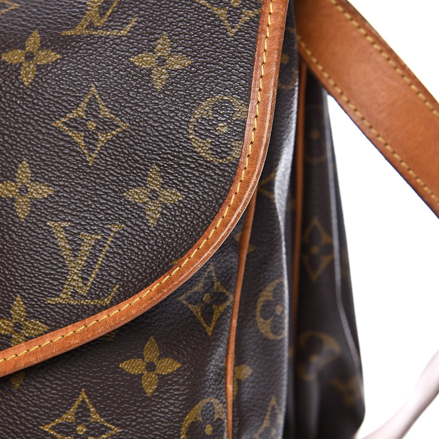 Monogram Saumur 35