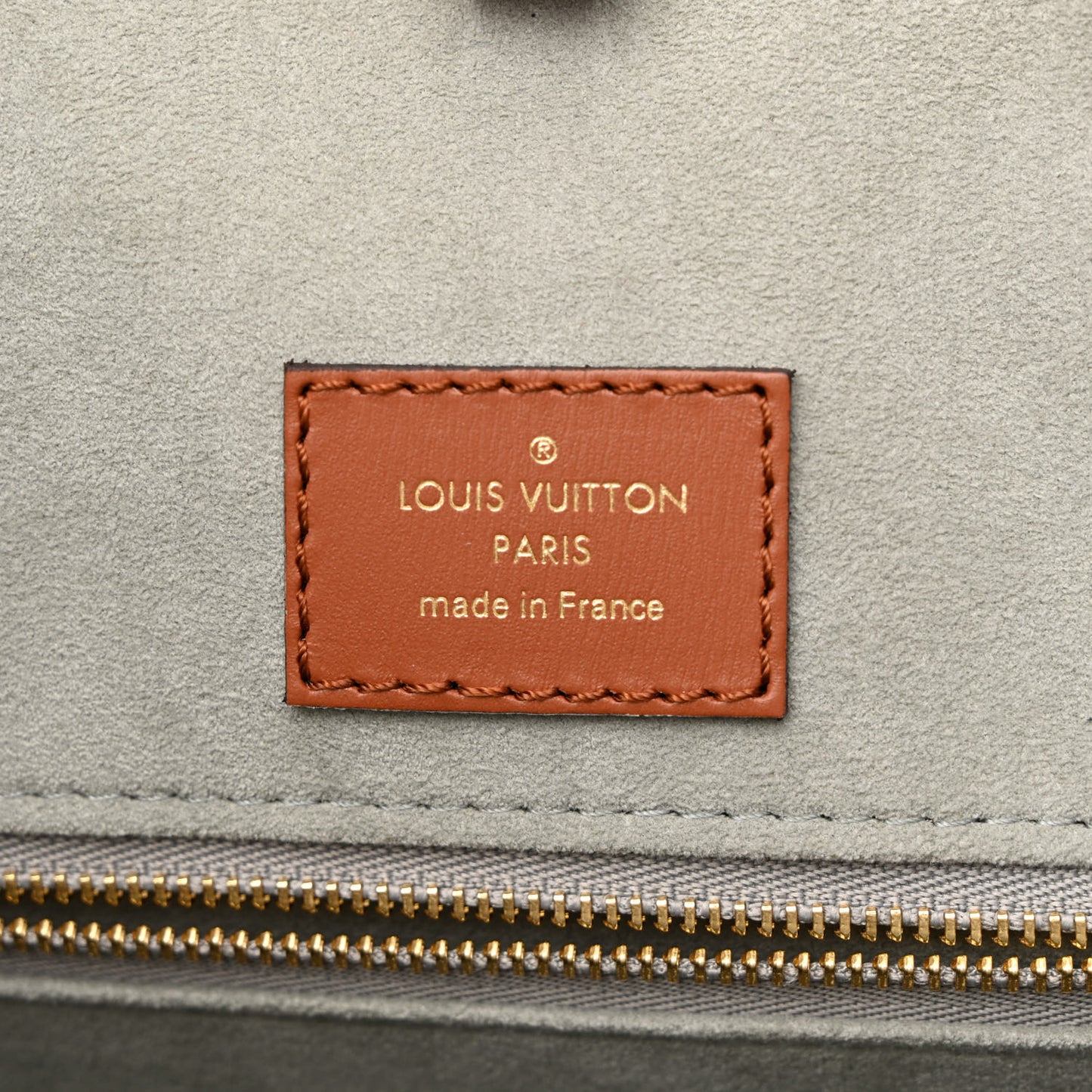 Metallic Monogram LV Garden OnTheGo MM Silver